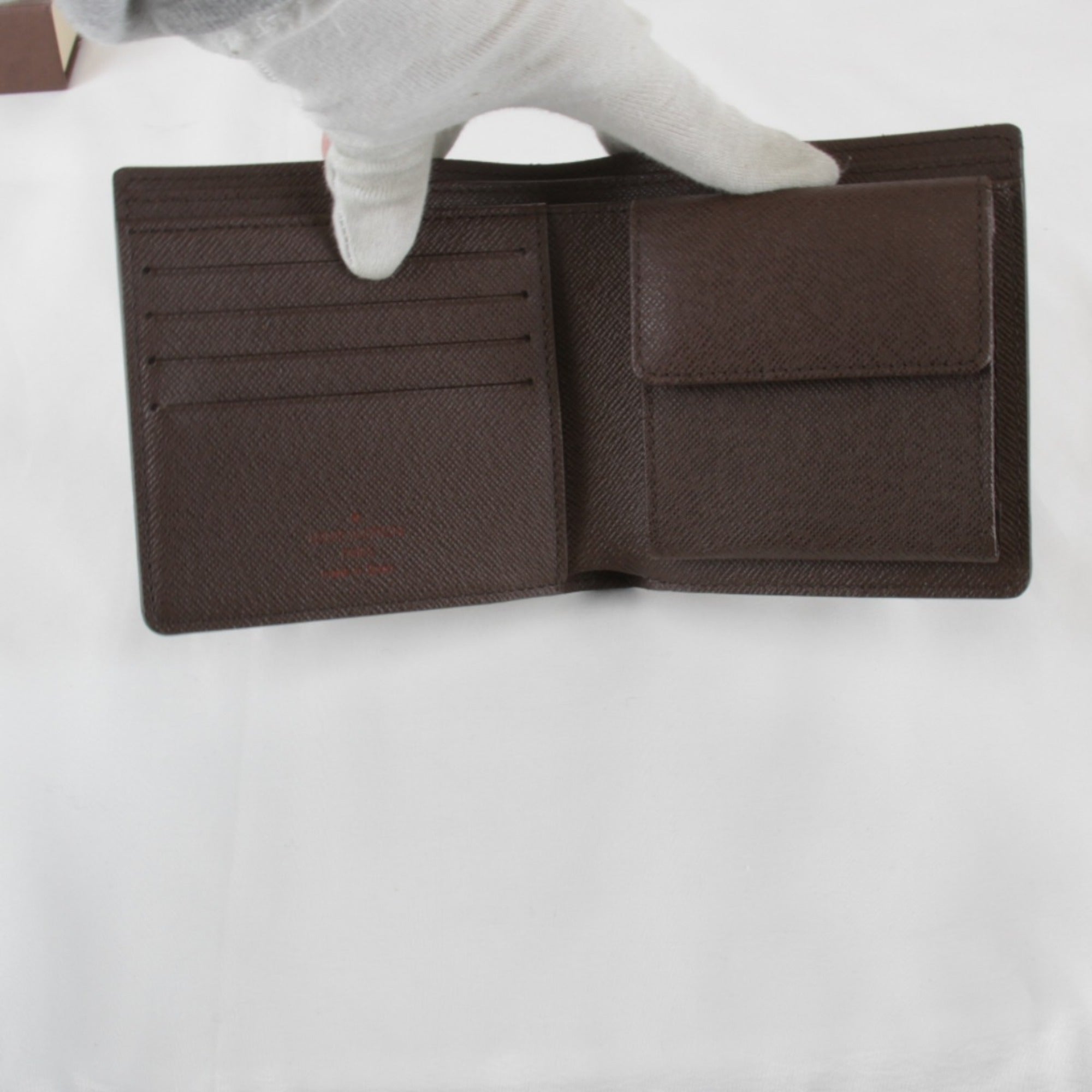 Louis Vuitton Damier Brown Damier Canvas Wallet (Bi-Fold) (Pre-Owned)