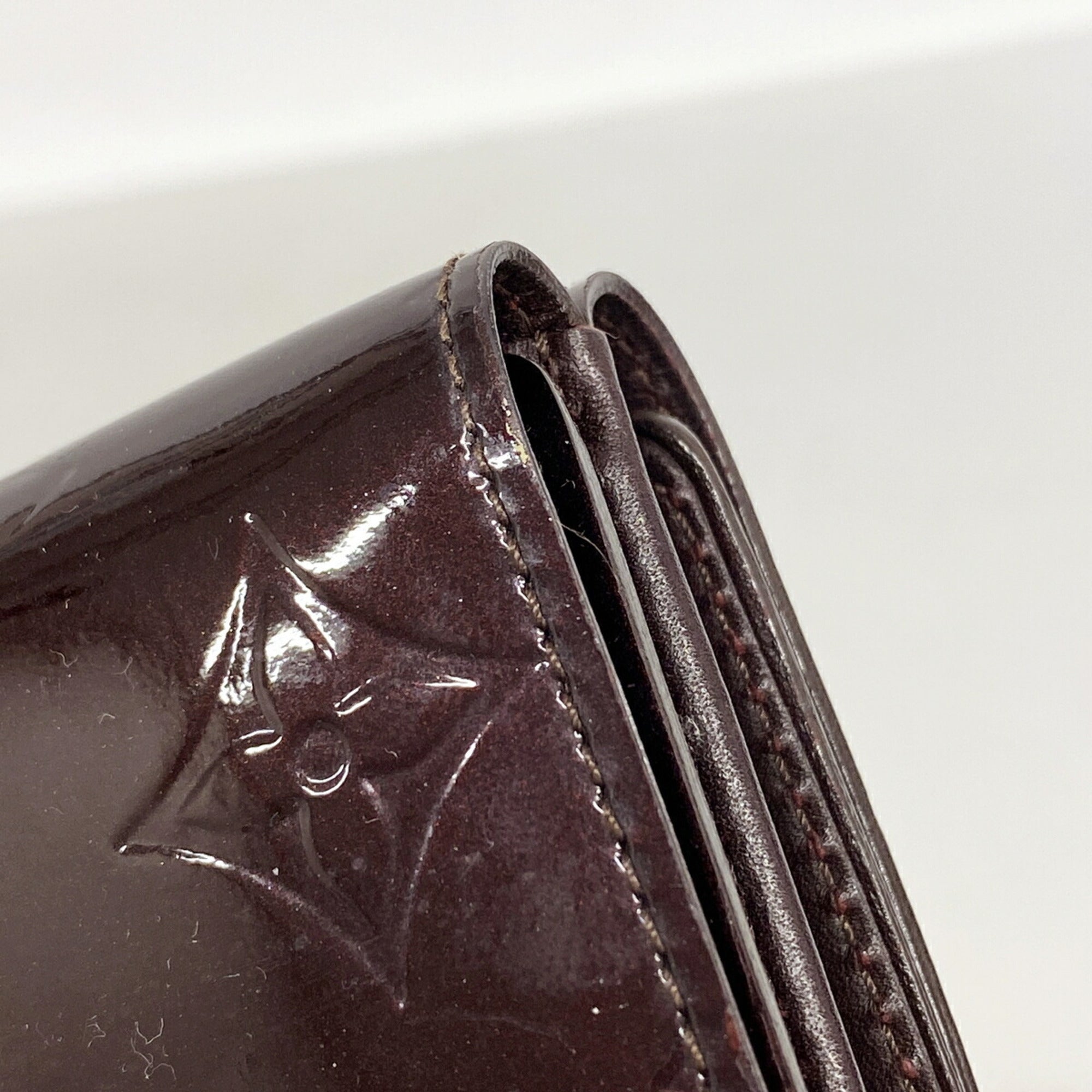 Louis Vuitton Amarante Wallet (Bi-Fold) (Pre-Owned)