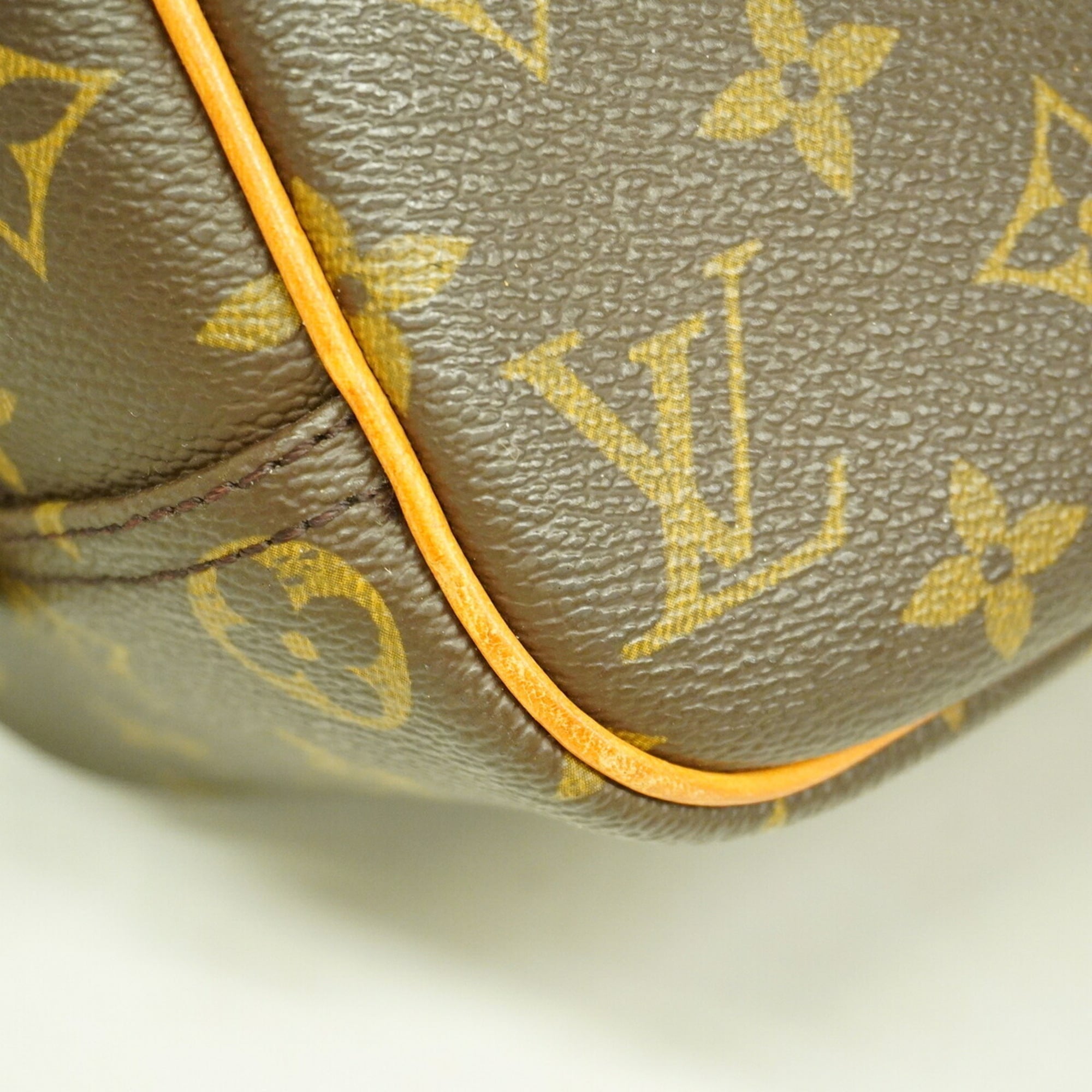Louis Vuitton Brown Handbag (Pre-Owned)
