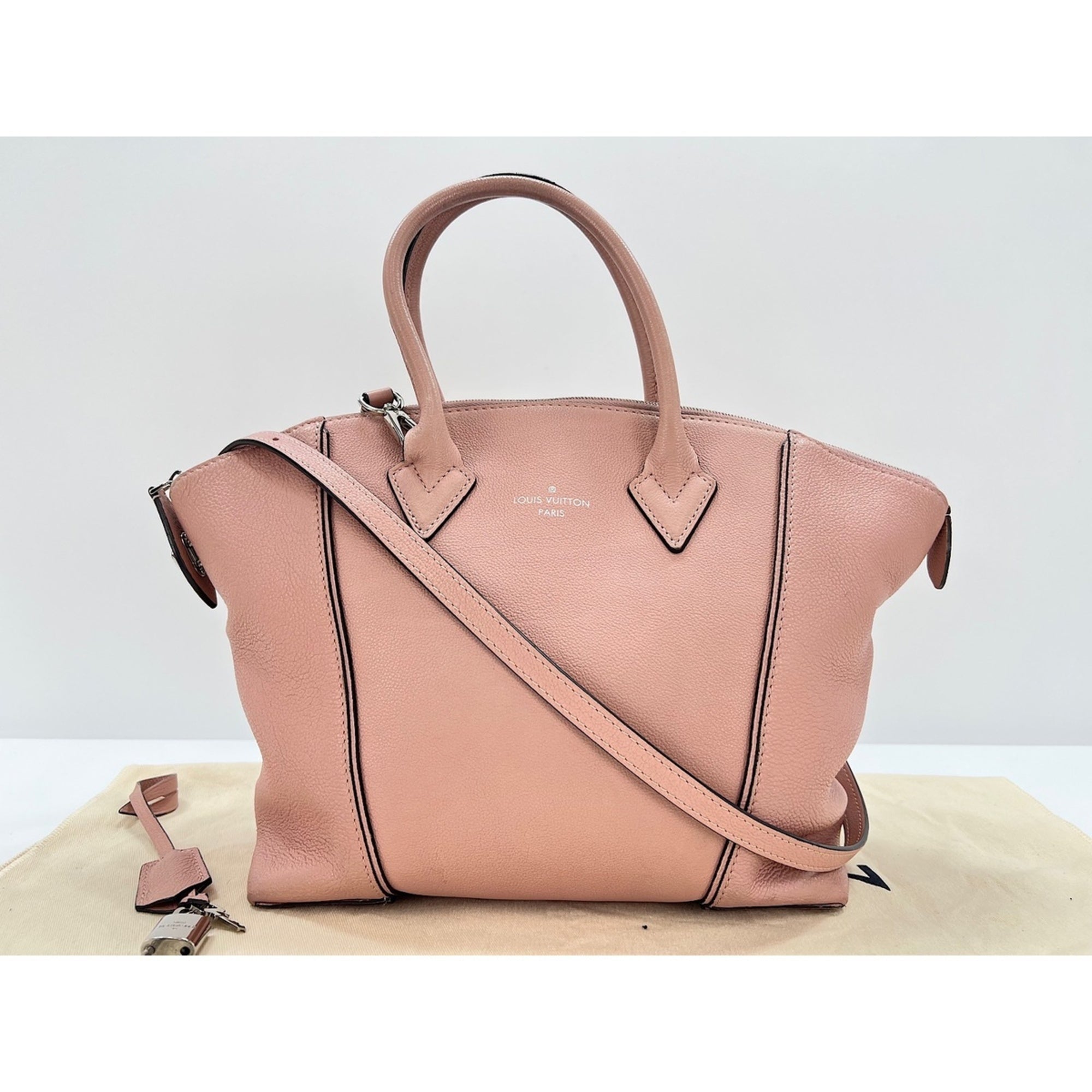 Louis Vuitton Pink Handbag (Pre-Owned)