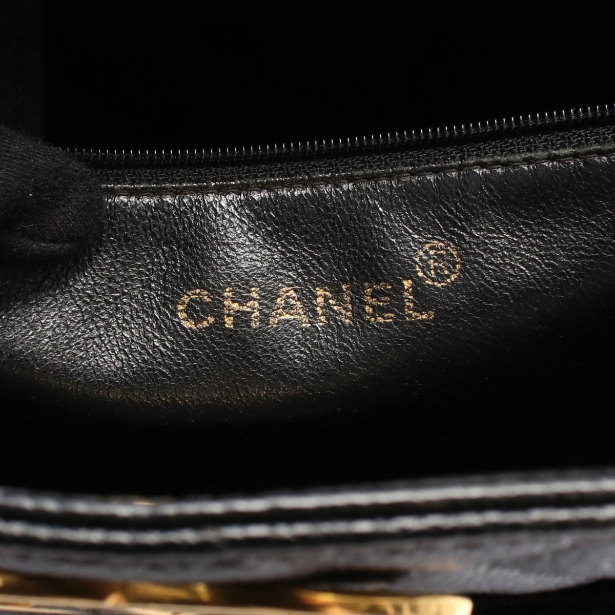 Chanel Matelasse Black Grained Calfskin Handbag Tote Bag (Pre-Owned)