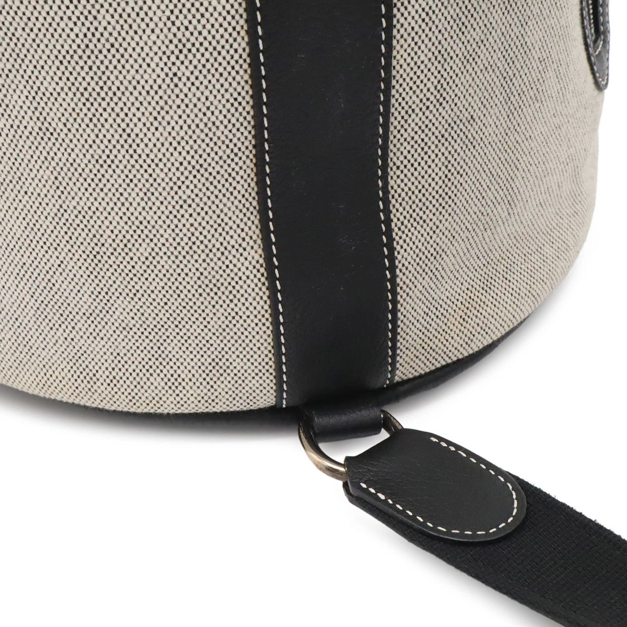Hermes Black Light Gray White Toile H Shoulder Bag (Pre-Owned)