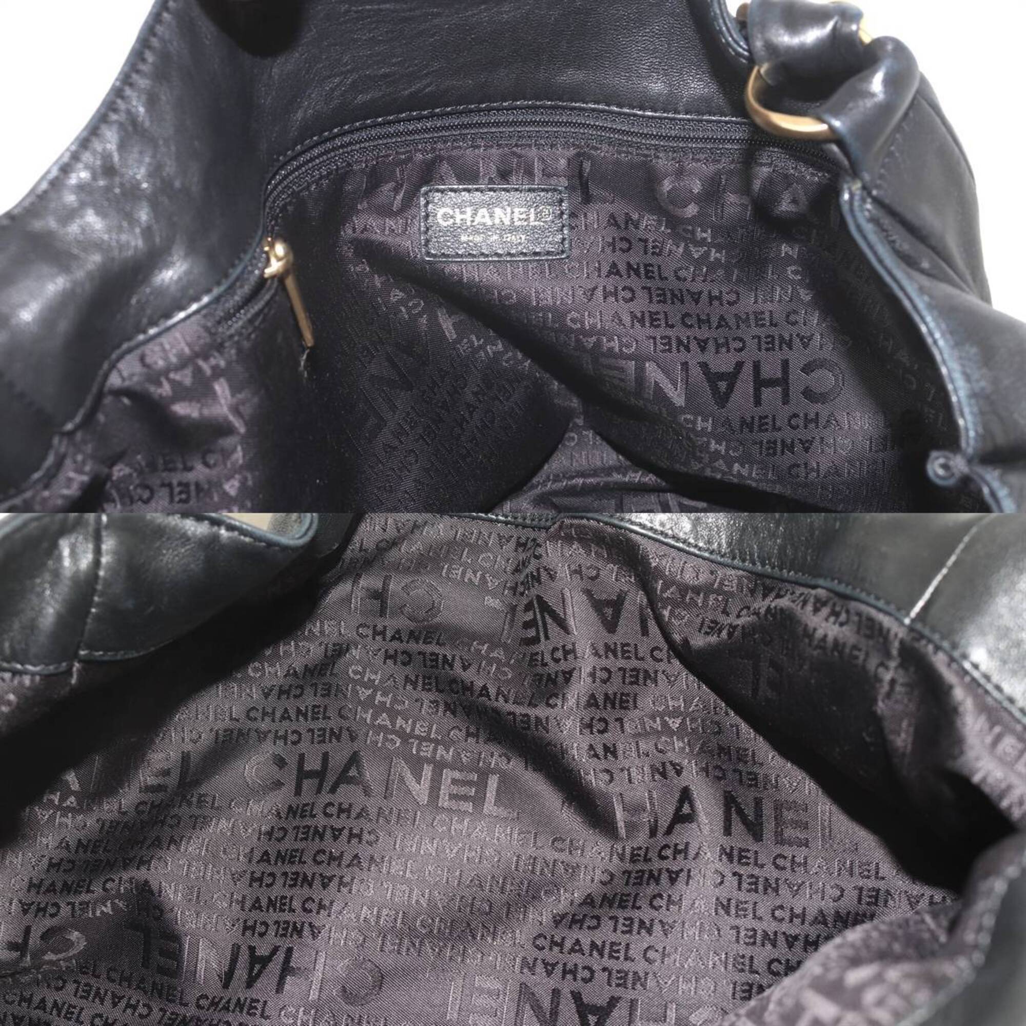 Chanel Black Leather Shoulder Bag (Pre-Owned)