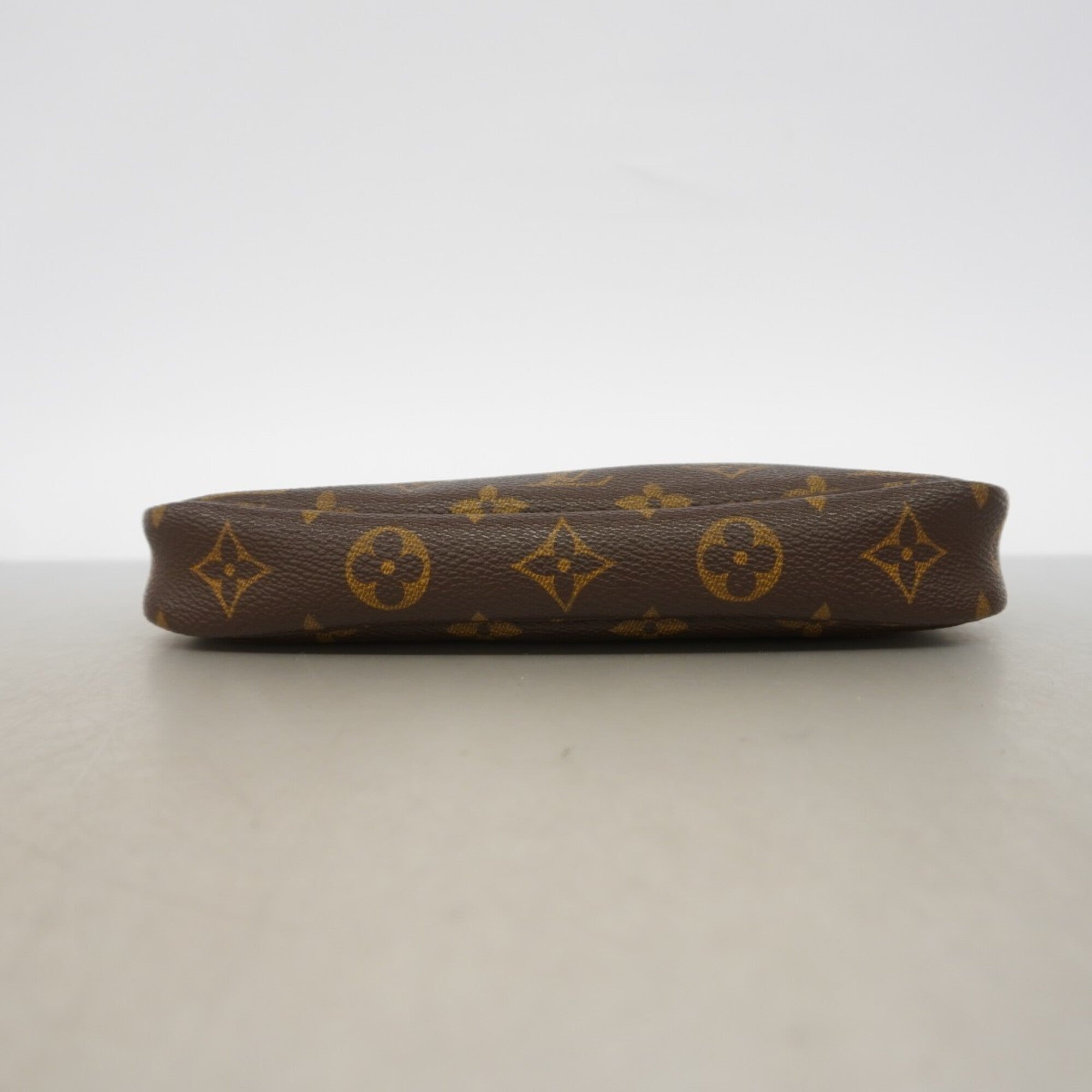 Louis Vuitton Brown Pouch (Pre-Owned)