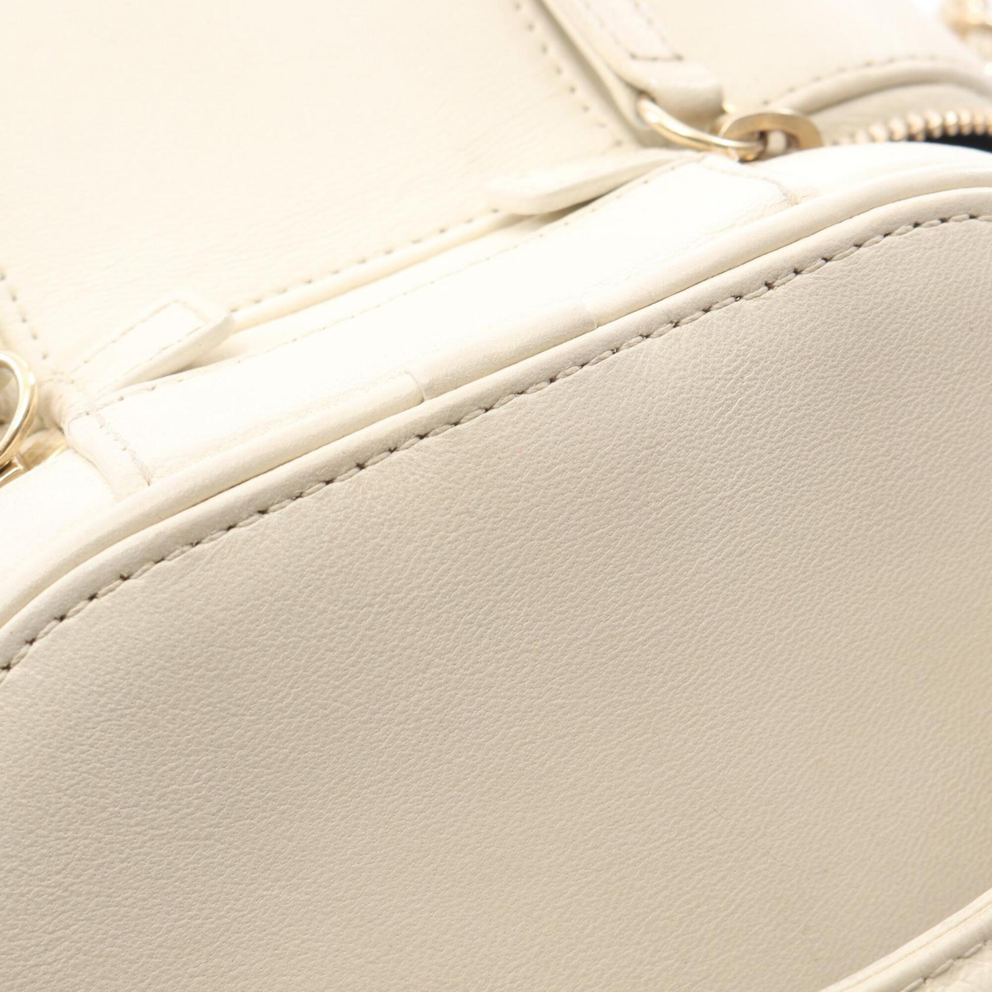 Chanel White Leather Handbag Vanity Bag (Pre-Owned)