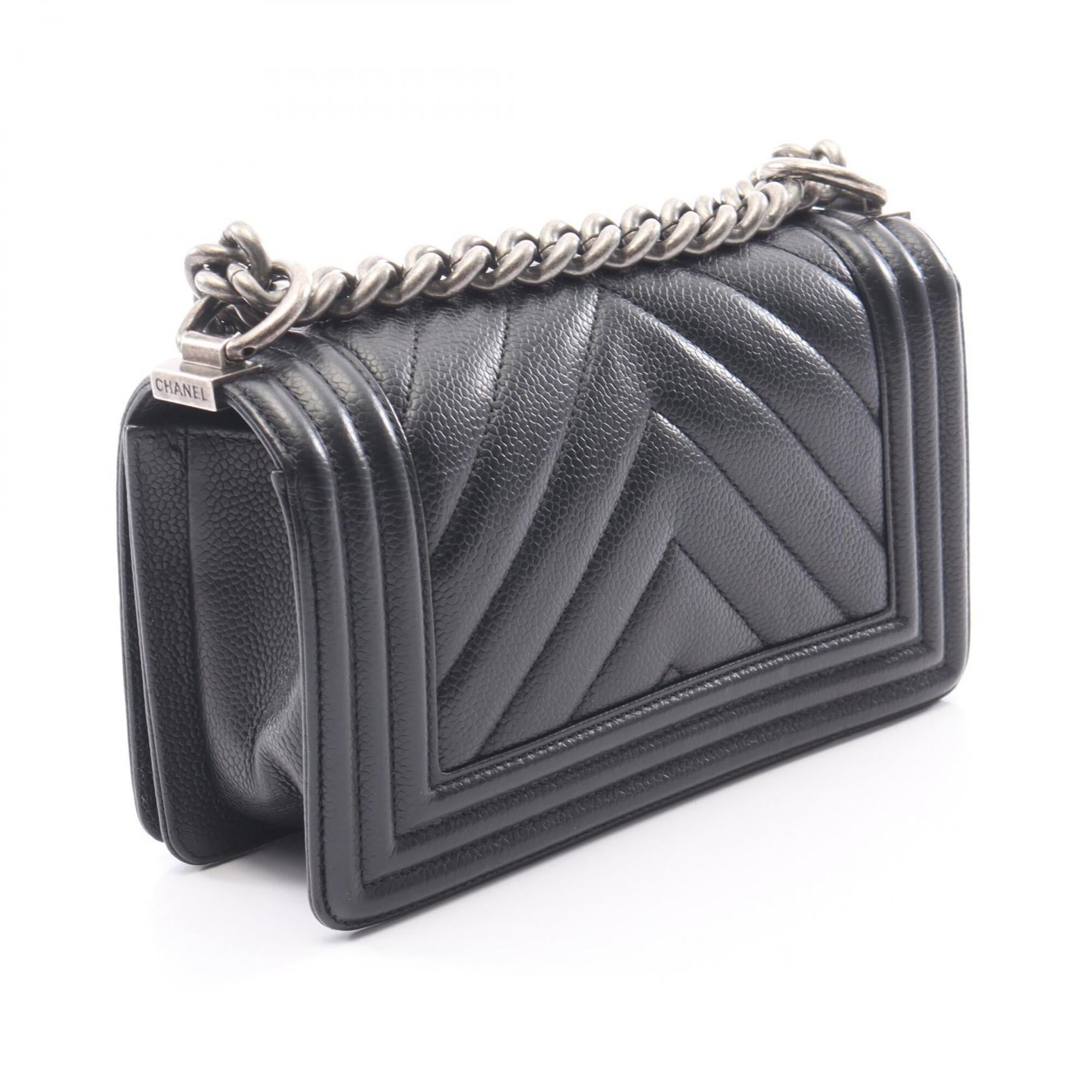 Chanel Black Grained Calfskin Handbag Shoulder Bag (Pre-Owned)
