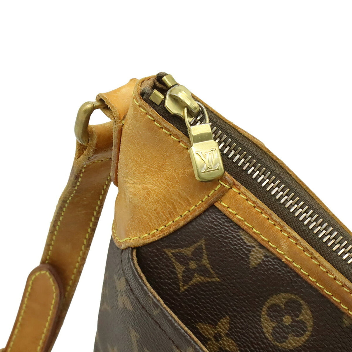 Louis Vuitton Brown Monogram Monogram Shoulder Bag (Pre-Owned)