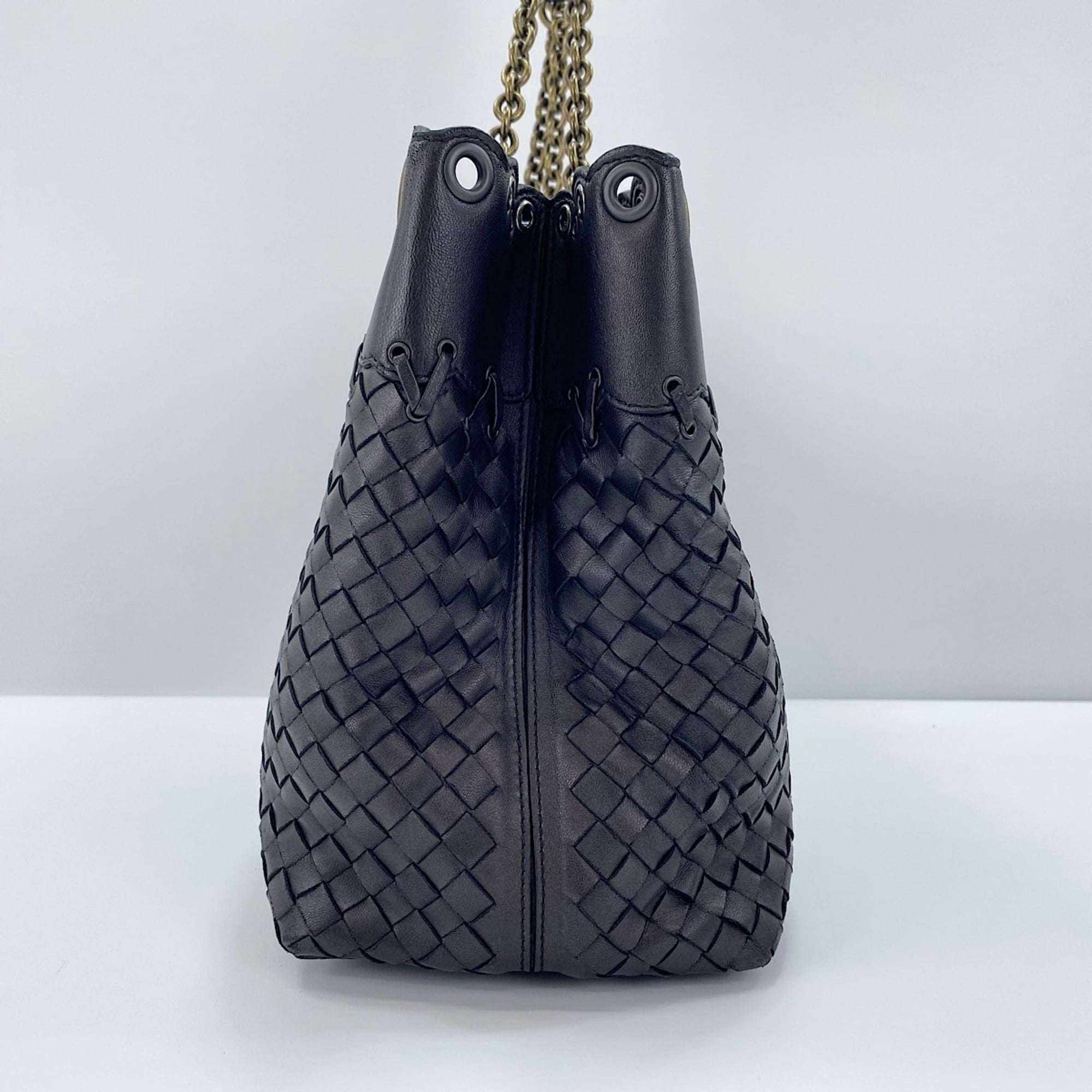 Bottega Veneta Purple Leather Shoulder Bag (Pre-Owned)