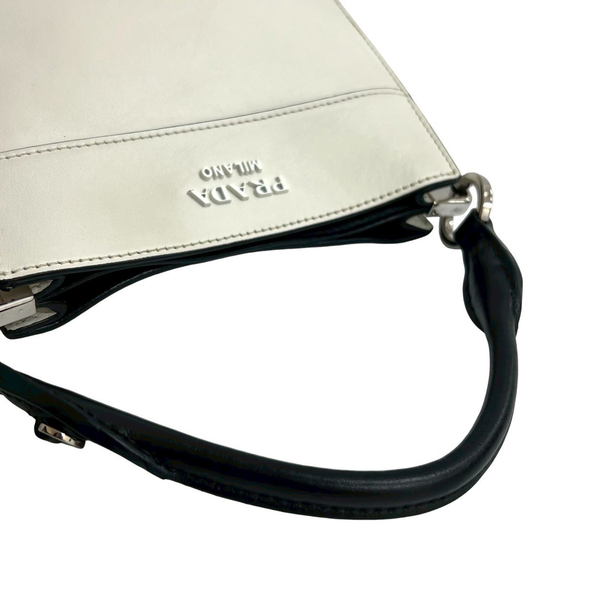 Prada Black White Leather Handbag Shoulder Bag Tote Bag (Pre-Owned)