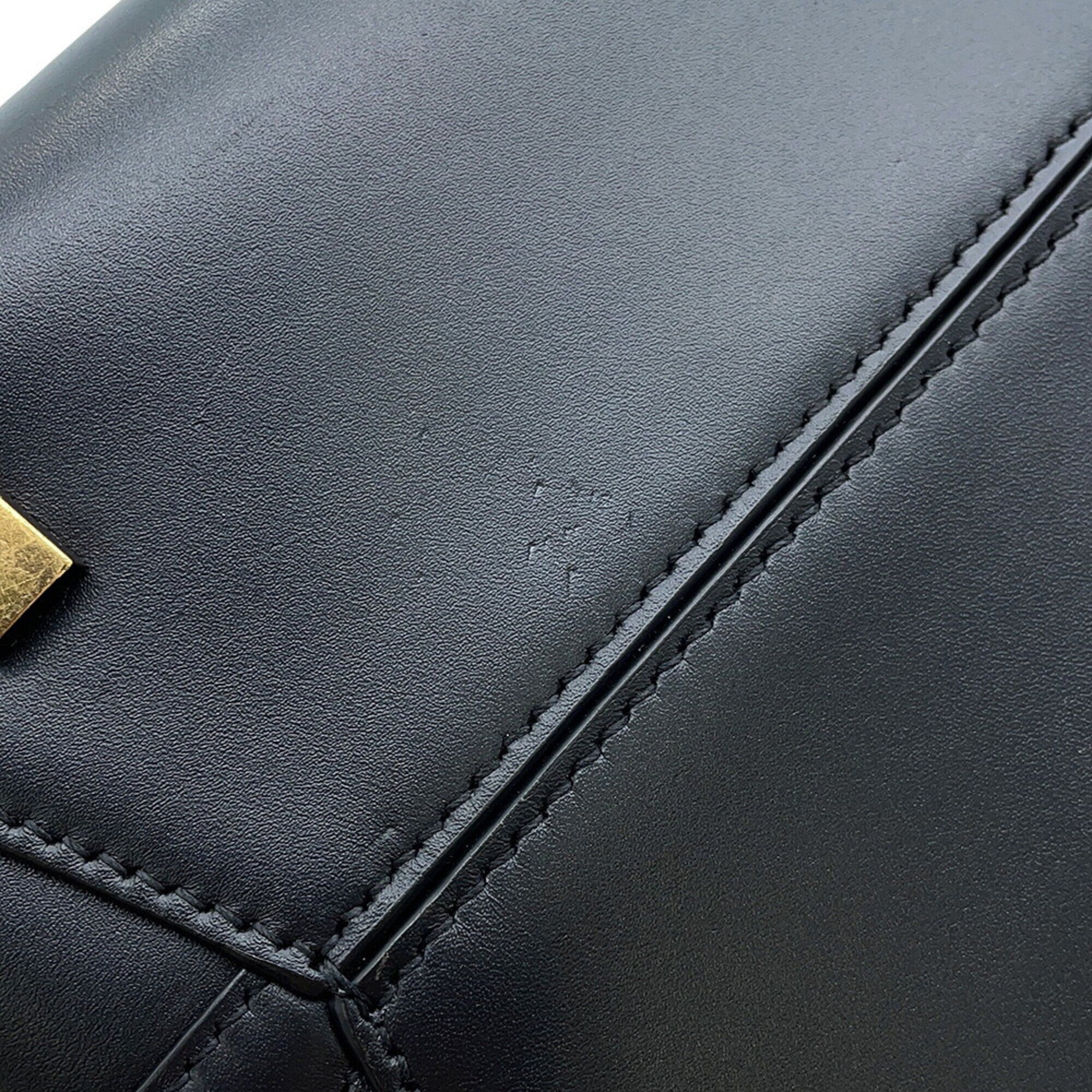 Yves Saint Laurent Black Leather Handbag (Pre-Owned)