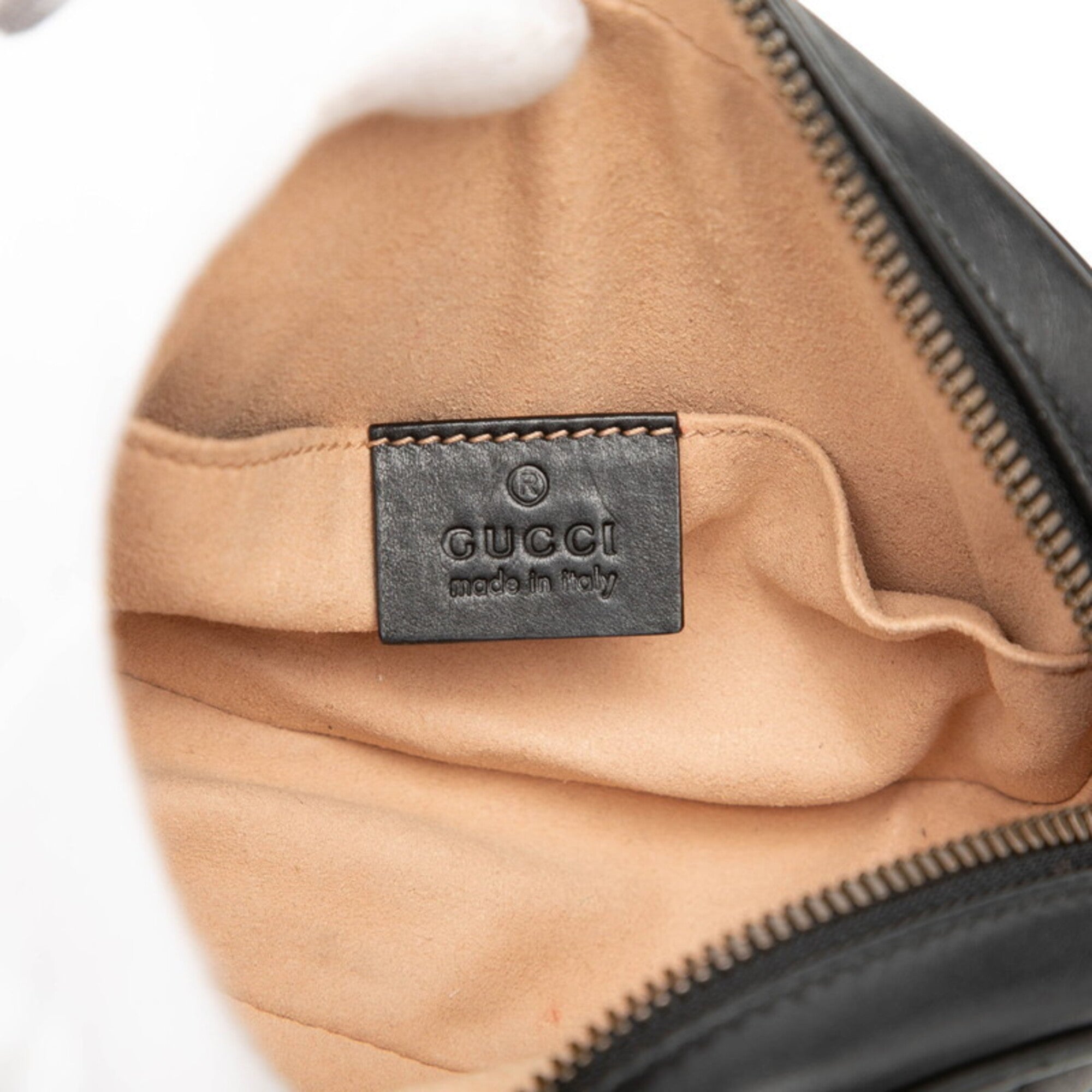 Gucci Black Leather Sling Bag (Pre-Owned)