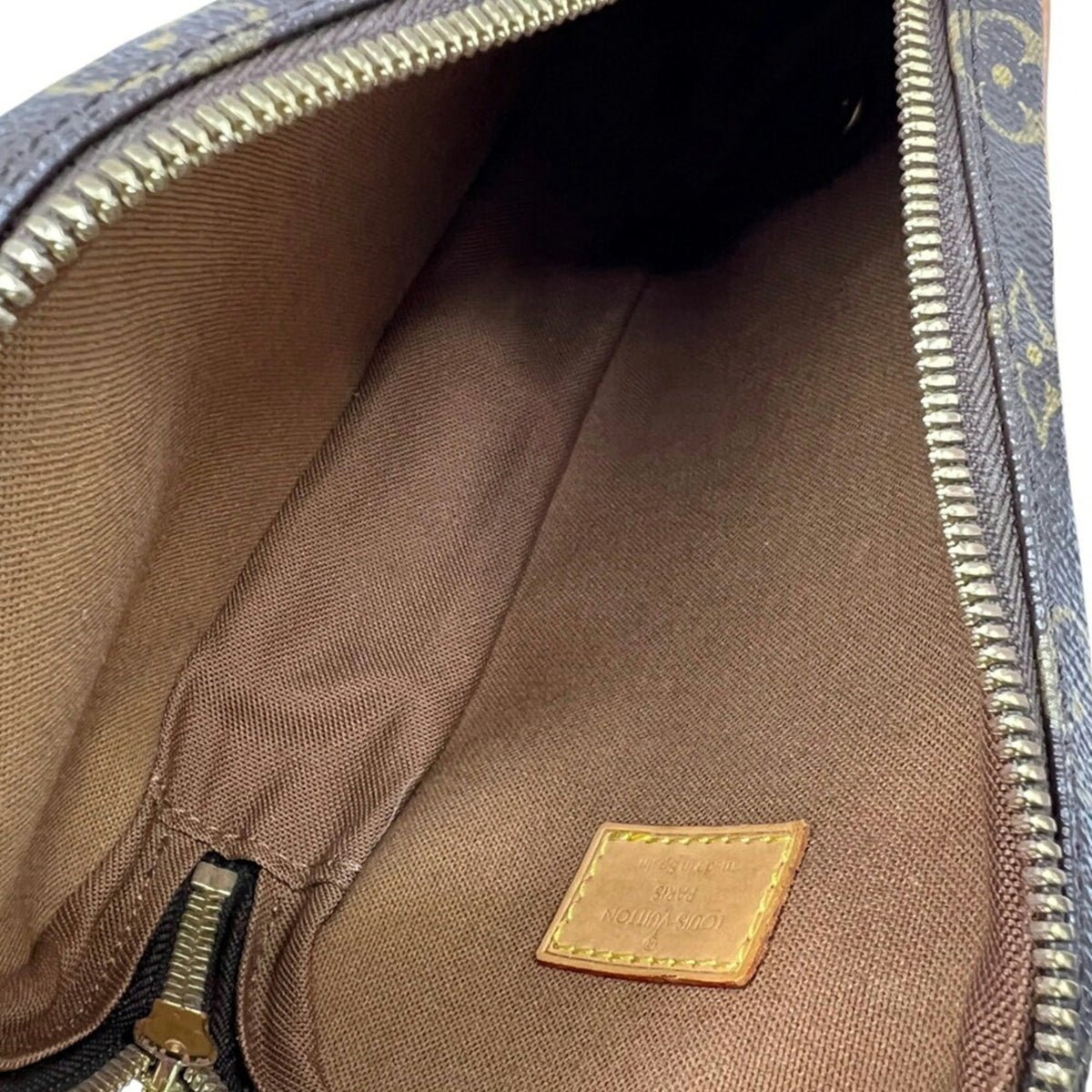Louis Vuitton Brown Monogram Monogram Shoulder Bag Sling Bag (Pre-Owned)