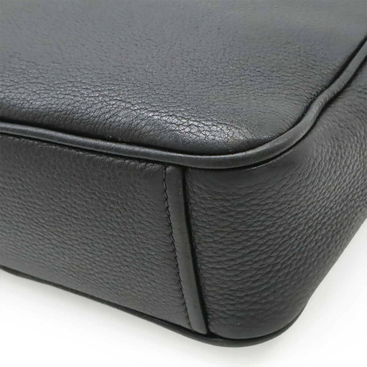 Prada Black Nero Leather Pochette Shoulder Bag (Pre-Owned)