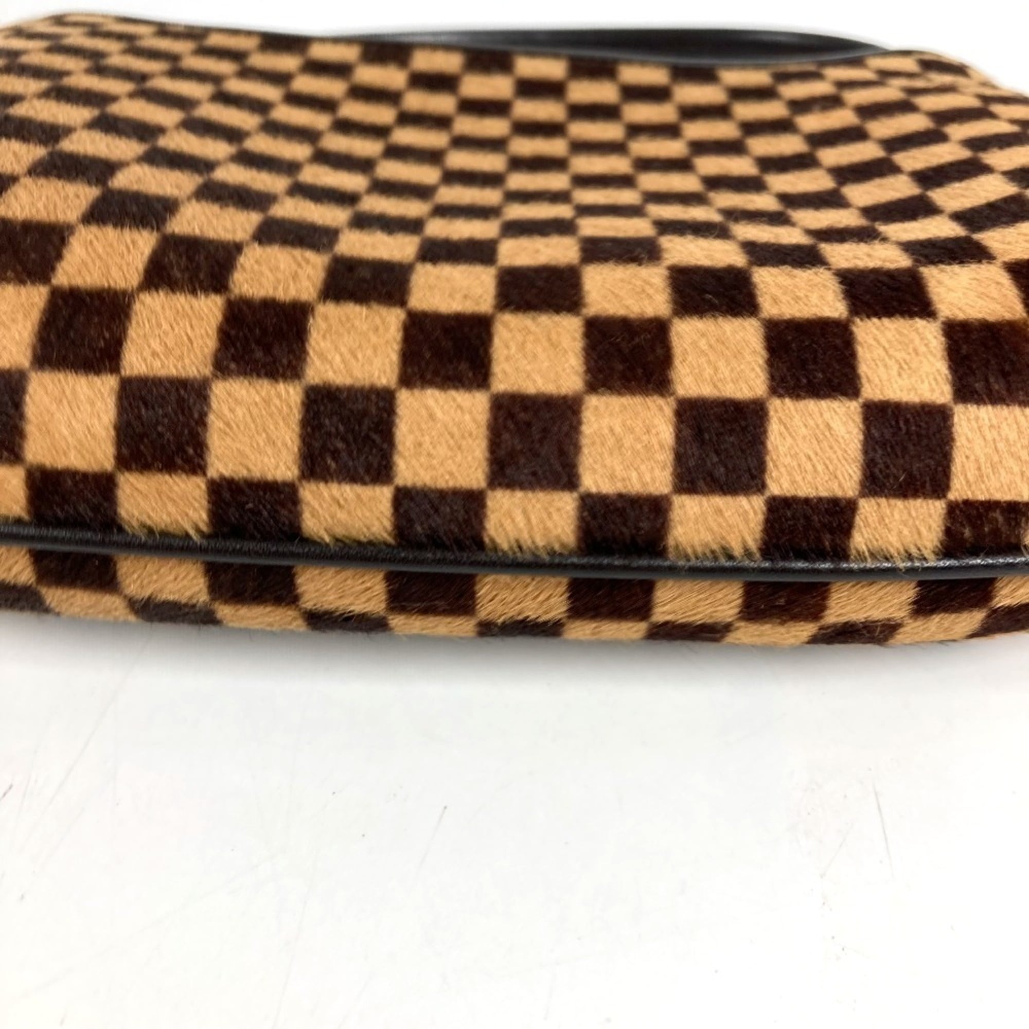 Louis Vuitton Taiga Brown Leather Handbag Pouch (Pre-Owned)