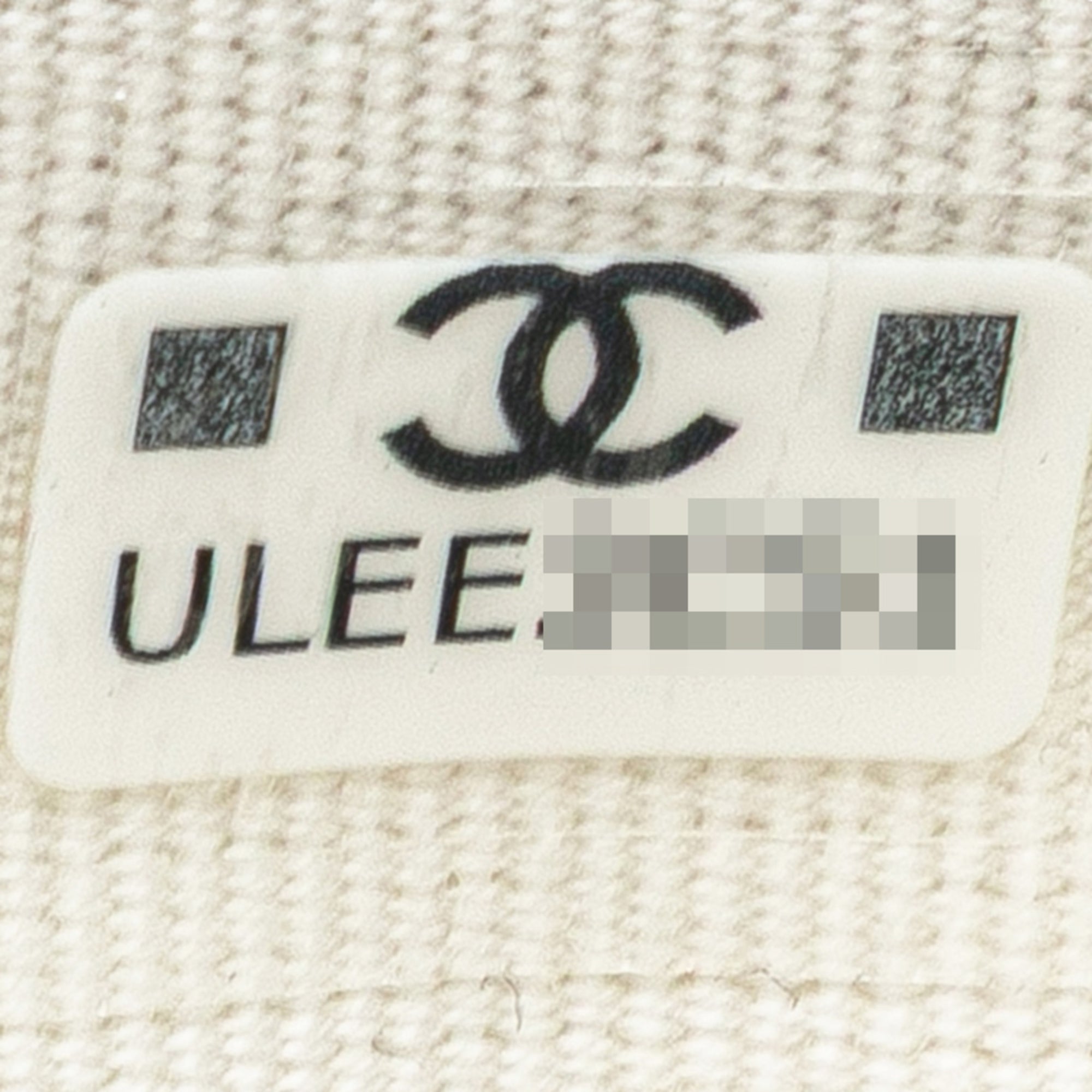 Chanel Matelasse White Grained Calfskin Wallet (Tri-Fold) (Pre-Owned)