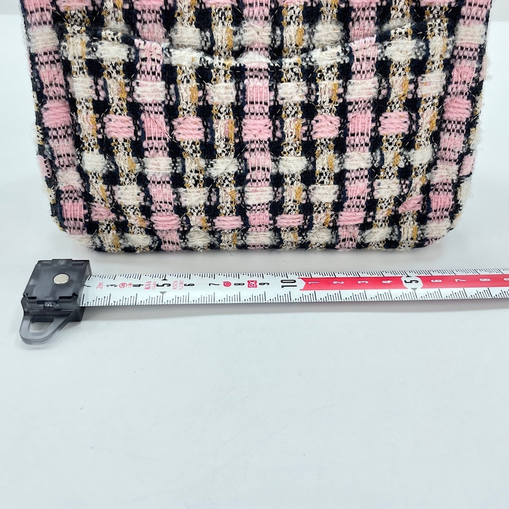 Chanel Matelasse Pink Shoulder Bag (Pre-Owned)