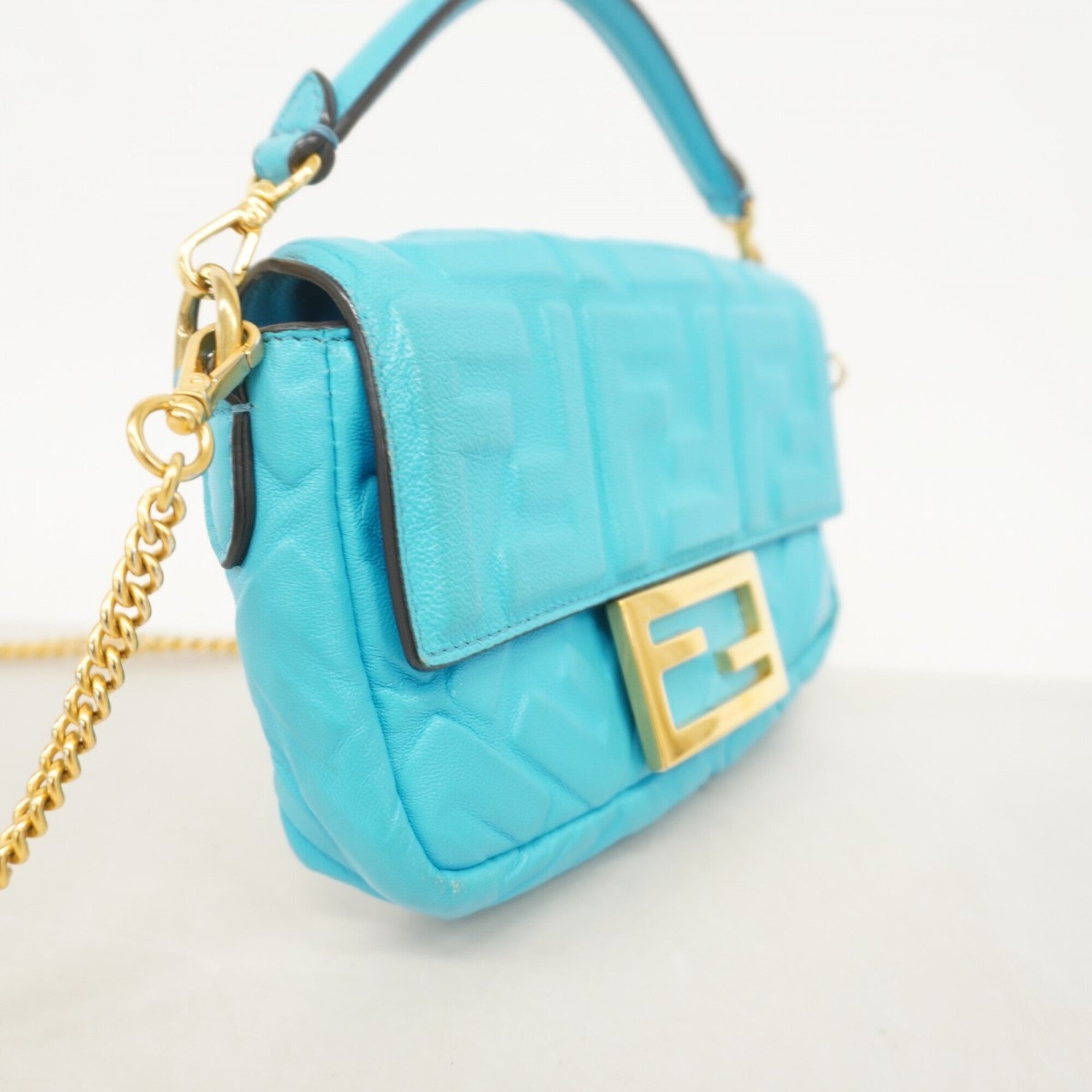 Fendi Light Blue Leather Handbag (Pre-Owned)