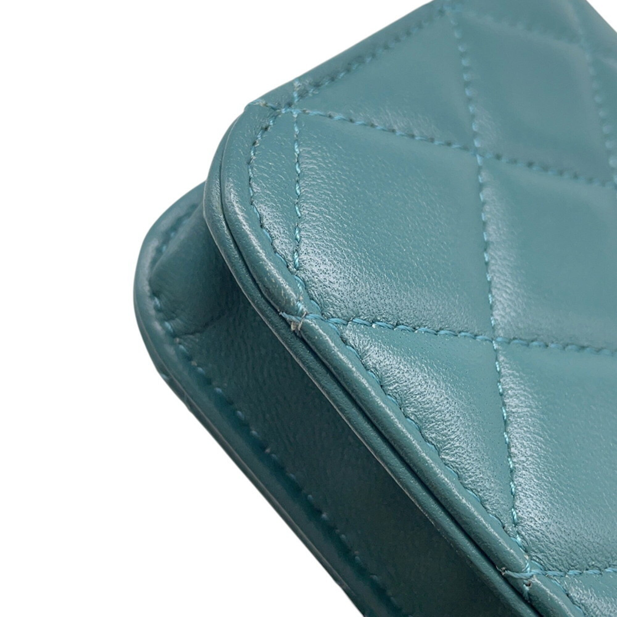 Chanel Green Leather Chain/Shoulder Wallet (Pre-Owned)