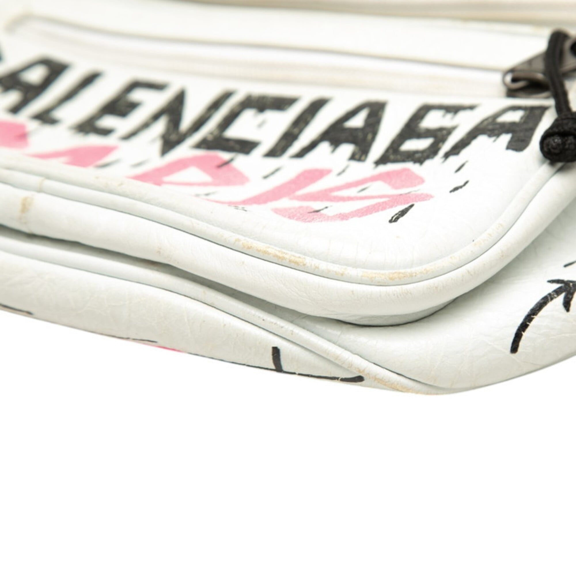 Balenciaga White Leather Sling Bag (Pre-Owned)