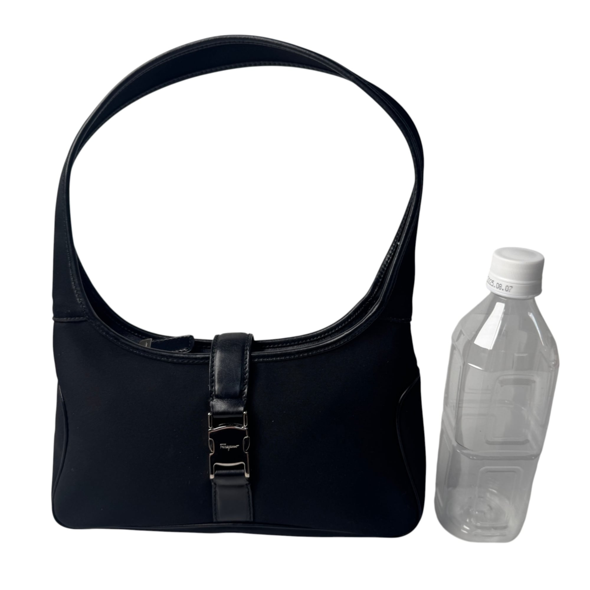 Salvatore Ferragamo Black Nylon Handbag (Pre-Owned)