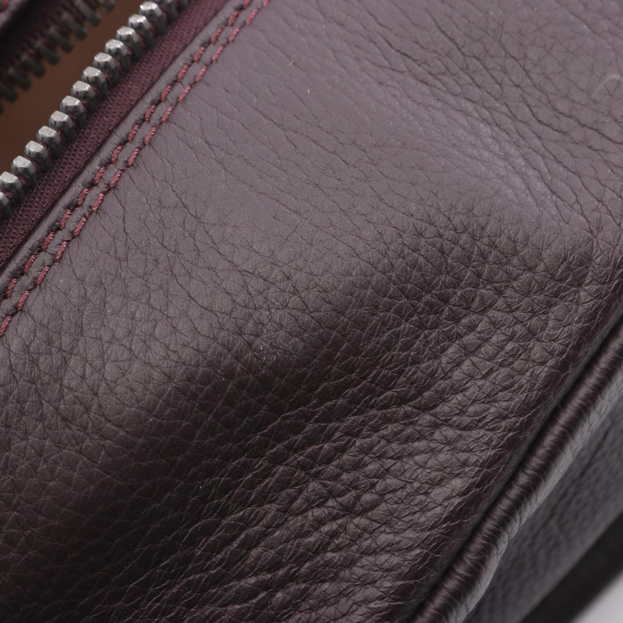 Chanel Brown Leather Handbag (Pre-Owned)
