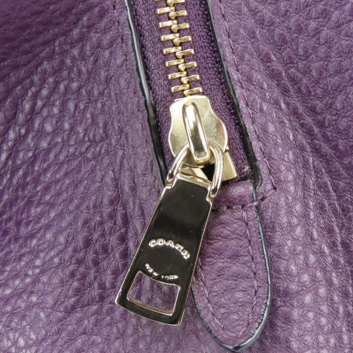 Coach Purple Leather Tote Bag (Pre-Owned)