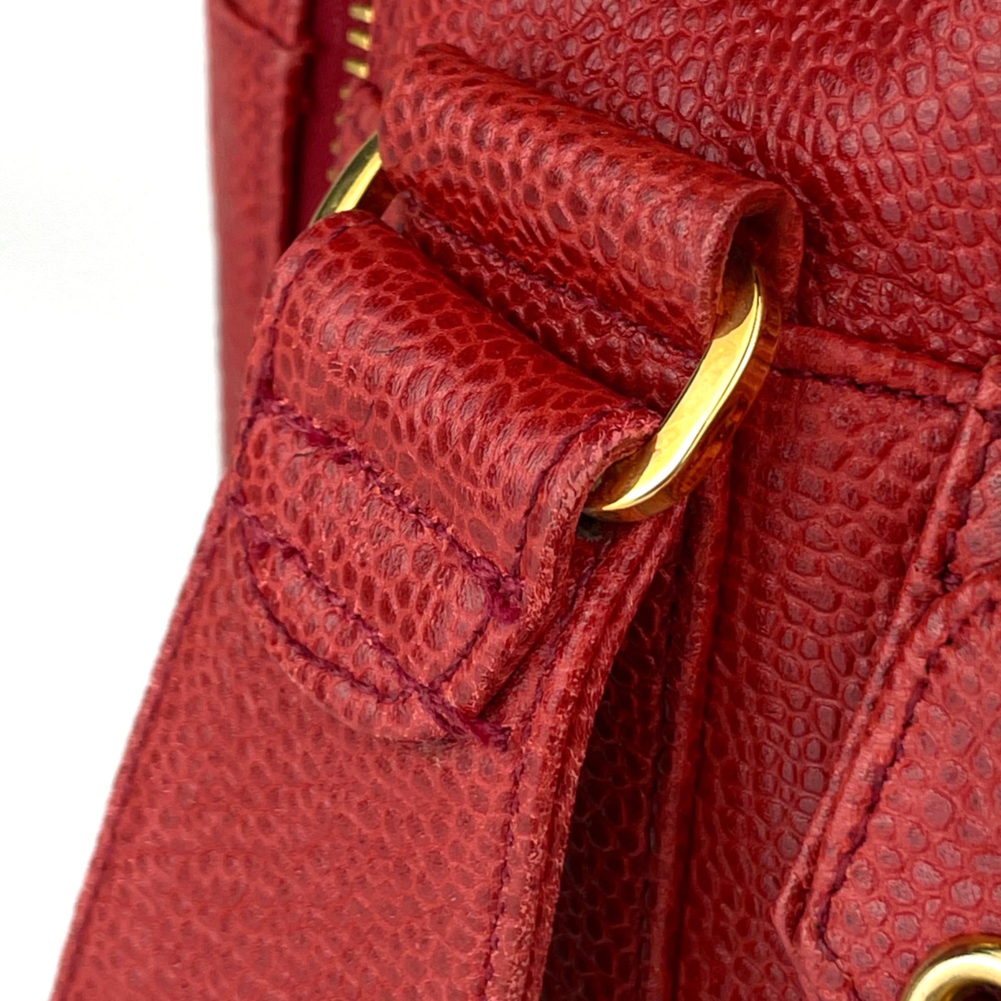 Chanel Red Color Grained Calfskin Shoulder Bag (Pre-Owned)