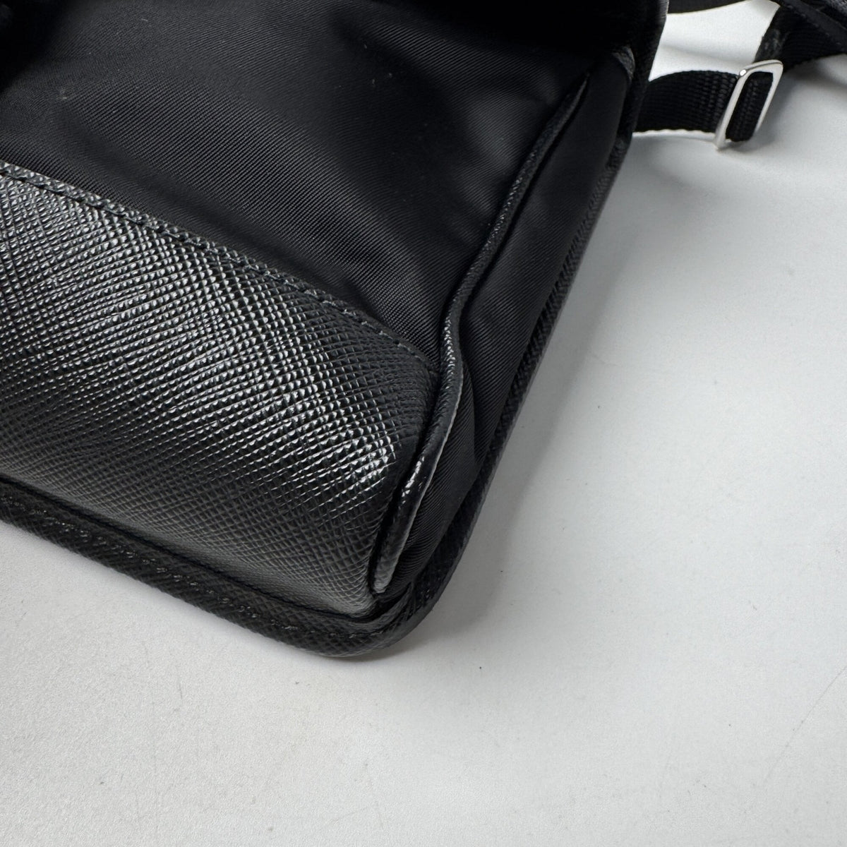Prada Black Nylon Leather Shoulder Bag (Pre-Owned)
