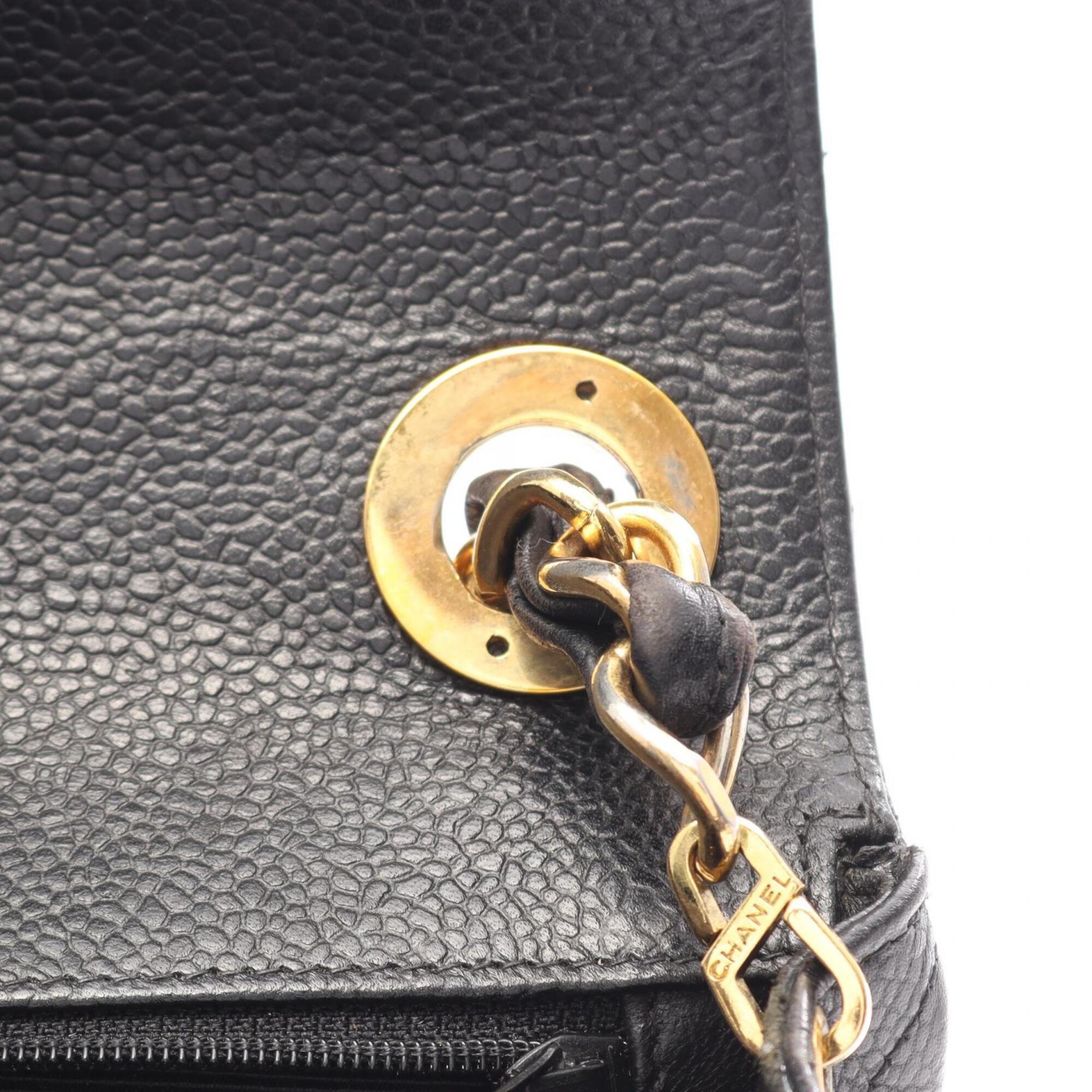 Chanel Black Leather Handbag Shoulder Bag (Pre-Owned)