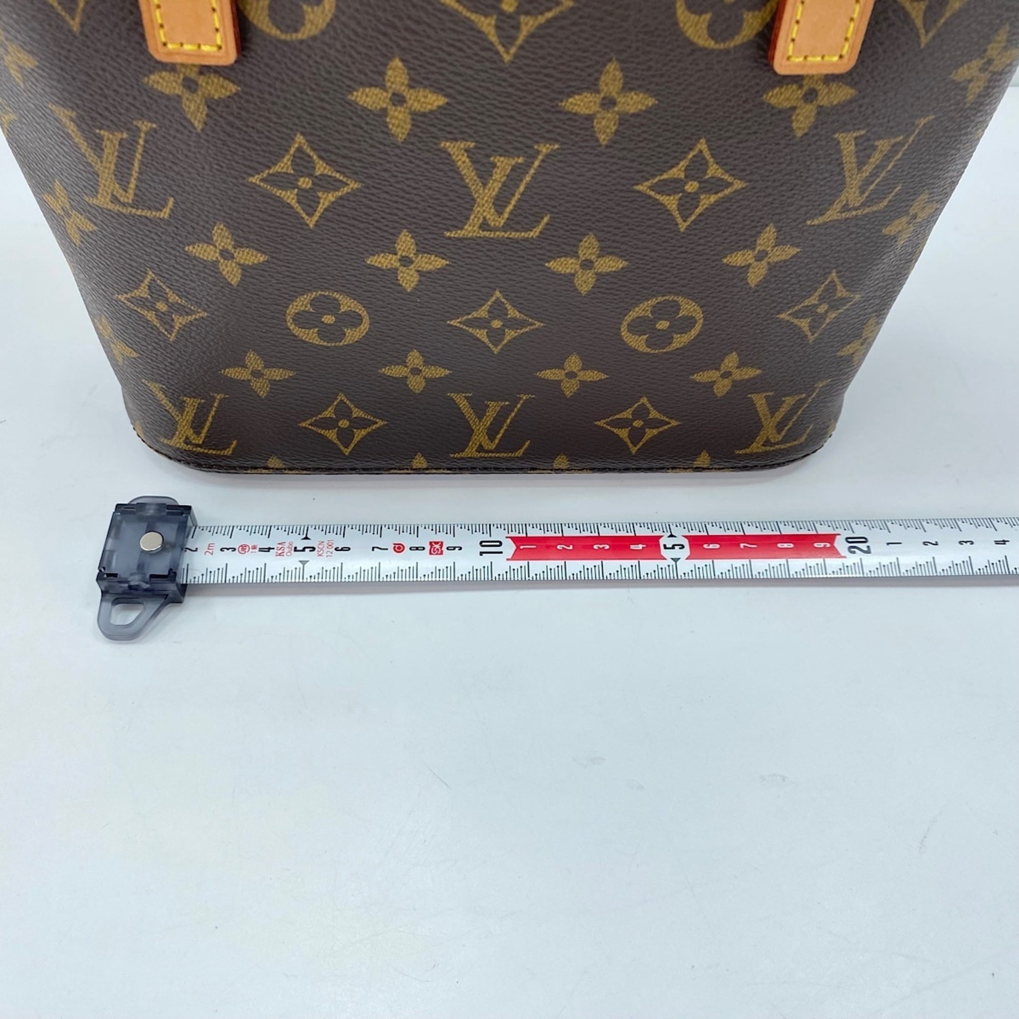 Louis Vuitton Brown Handbag (Pre-Owned)
