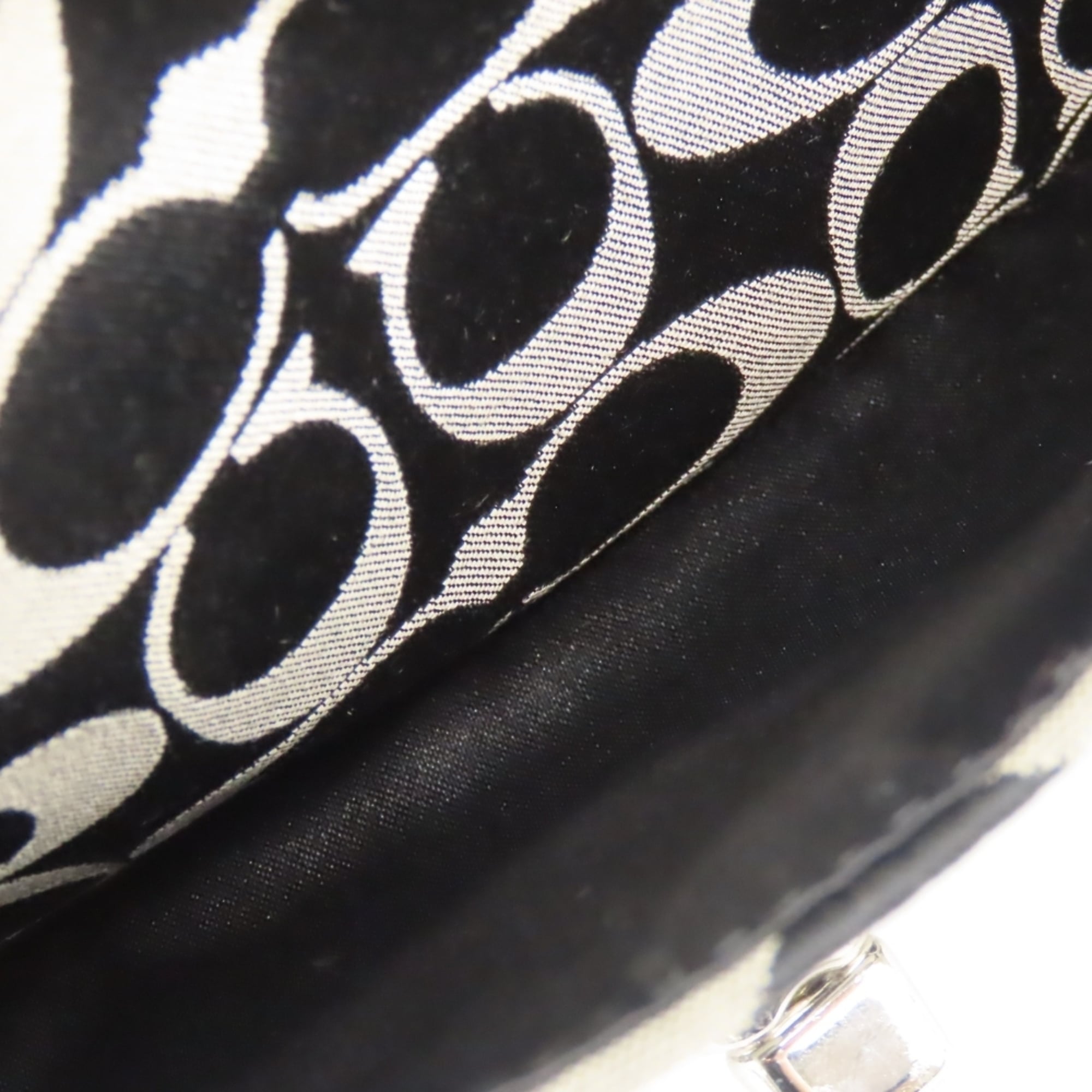 Coach Black Gray Canvas Patent Leather Shoulder Bag (Pre-Owned)