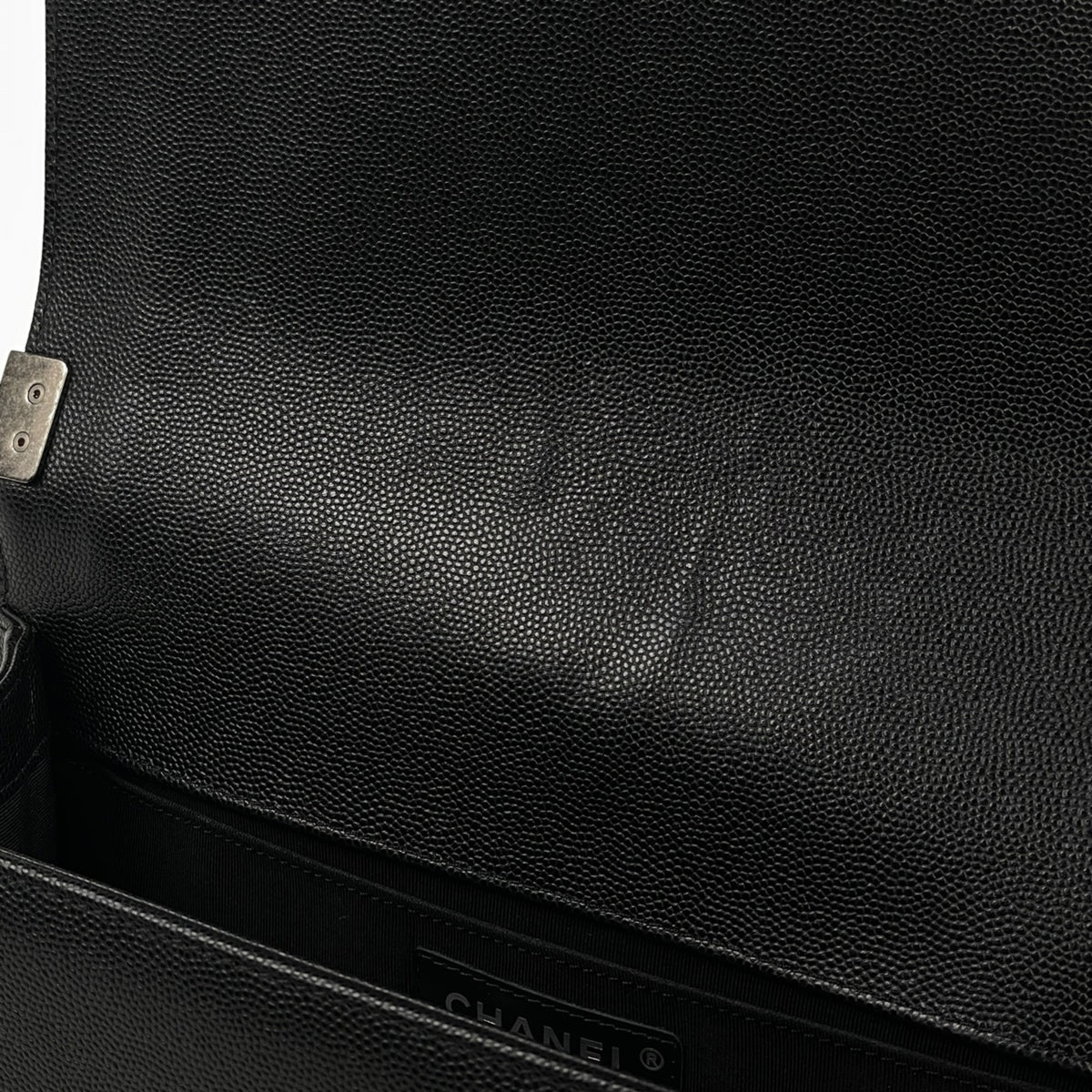 Chanel Black Grained Calfskin Shoulder Bag (Pre-Owned)