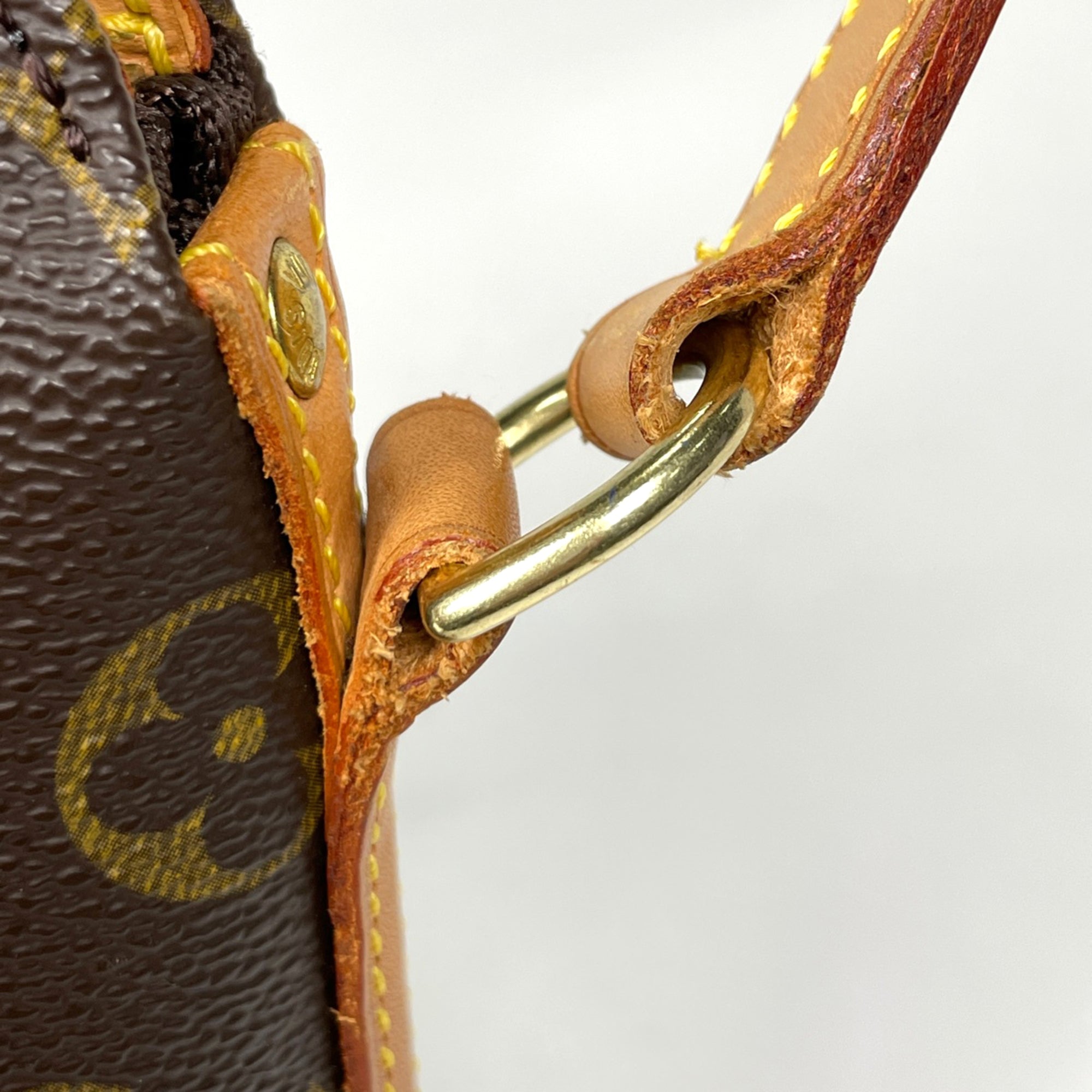 Louis Vuitton Brown Monogram Shoulder Bag (Pre-Owned)