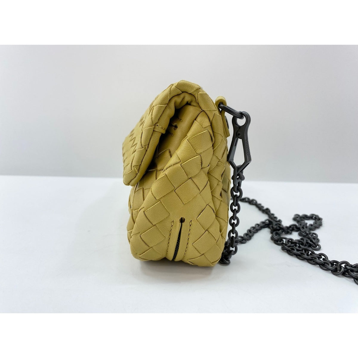 Bottega Veneta Intrecciato Yellow Shoulder Bag (Pre-Owned)