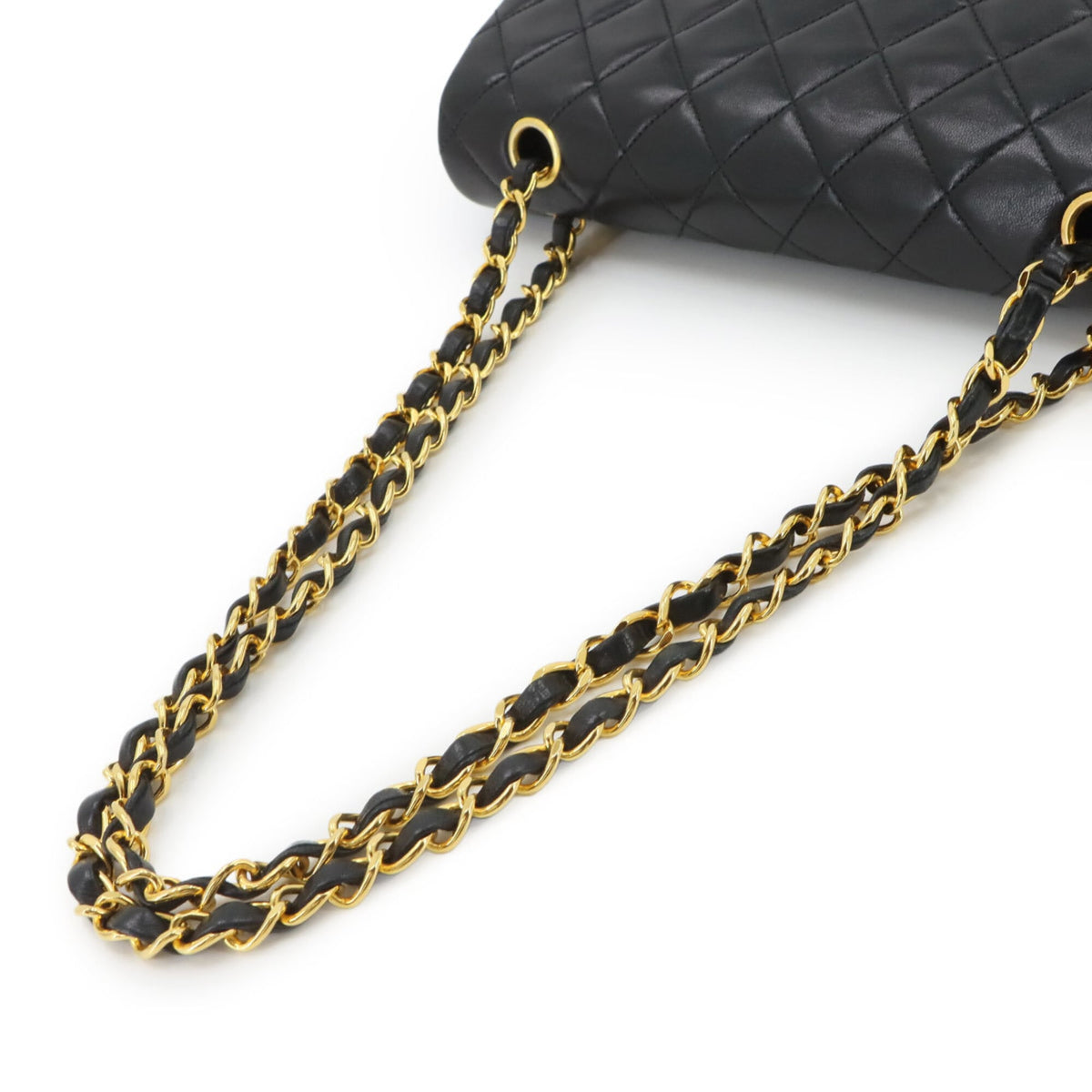 Chanel Matelasse Black Leather Handbag Shoulder Bag (Pre-Owned)