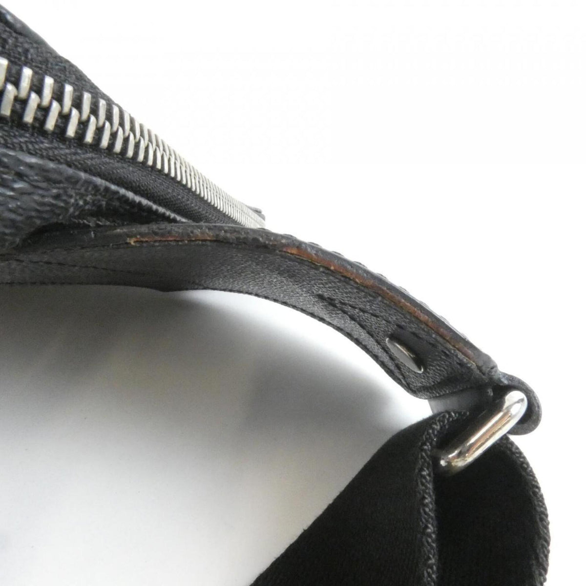 Louis Vuitton Gray Coated Canvas Shoulder Bag (Pre-Owned)