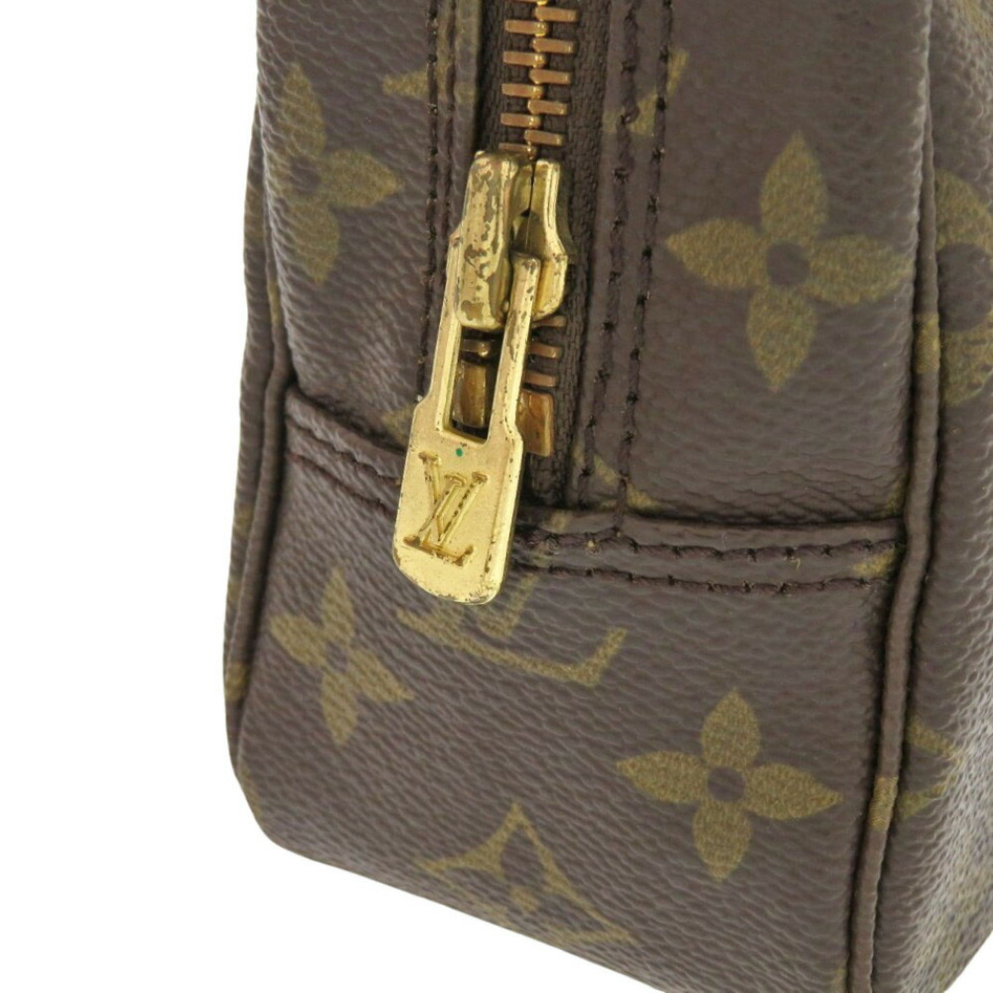 Louis Vuitton Brown Monogram Monogram Pouch (Pre-Owned)