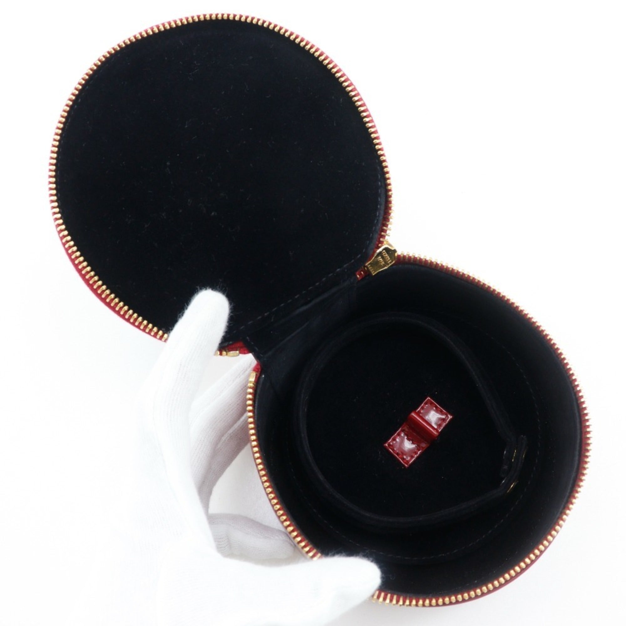 Chanel Red Color Leather Pouch (Pre-Owned)