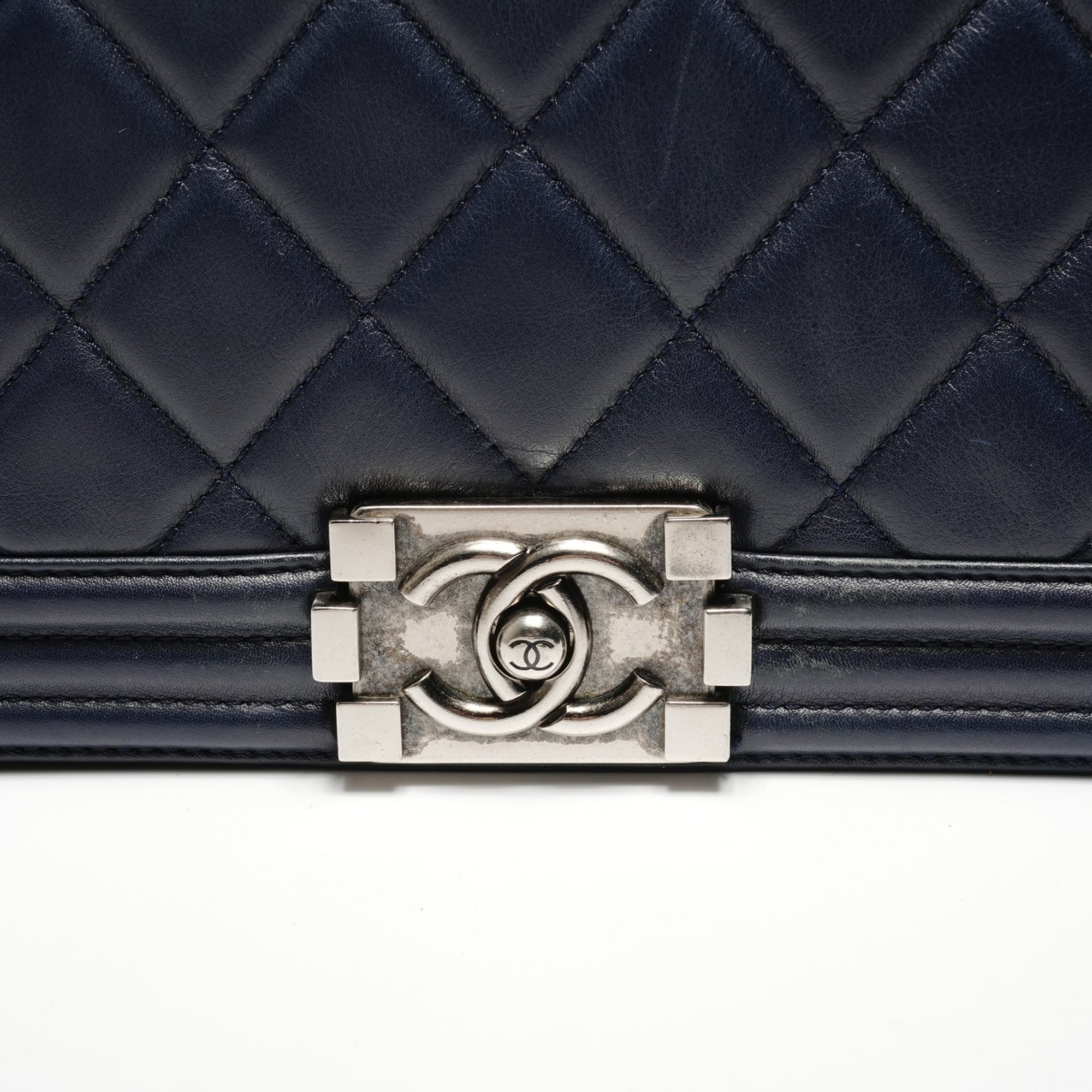 Chanel Boy Chanel Navy Leather Shoulder Bag (Pre-Owned)