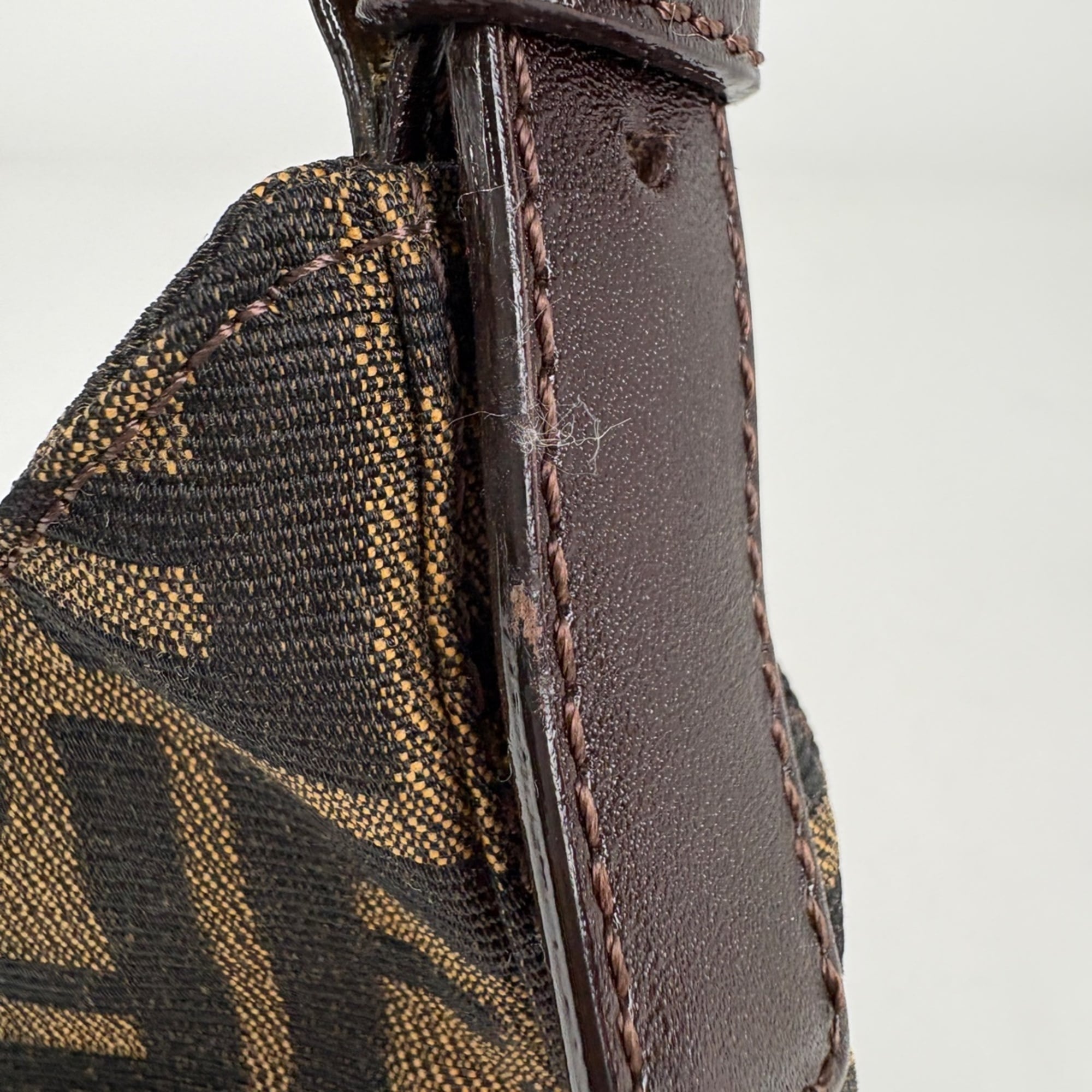 Fendi Zucca Brown Canvas Leather Shoulder Bag (Pre-Owned)