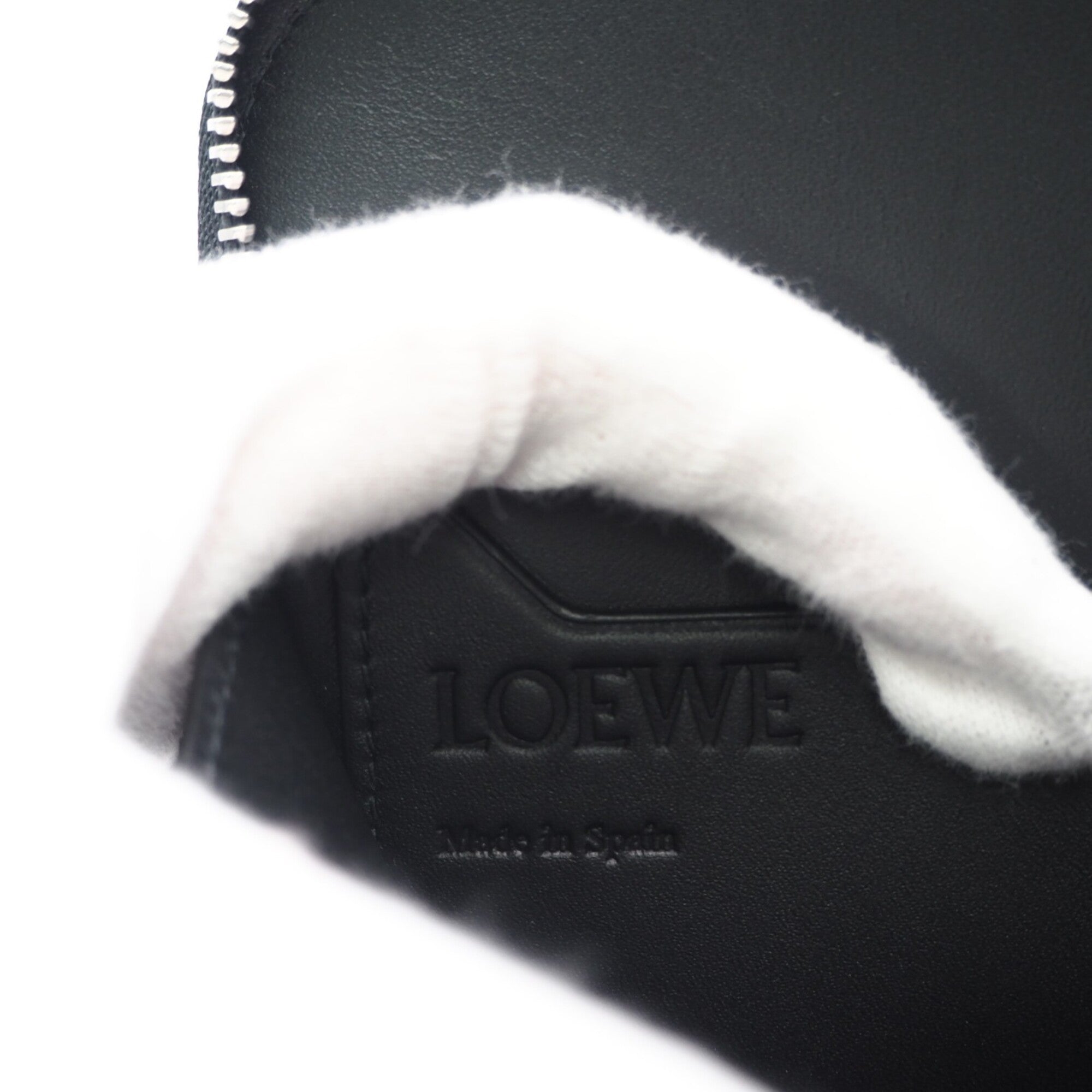 Loewe Black Leather Shoulder Bag (Pre-Owned)