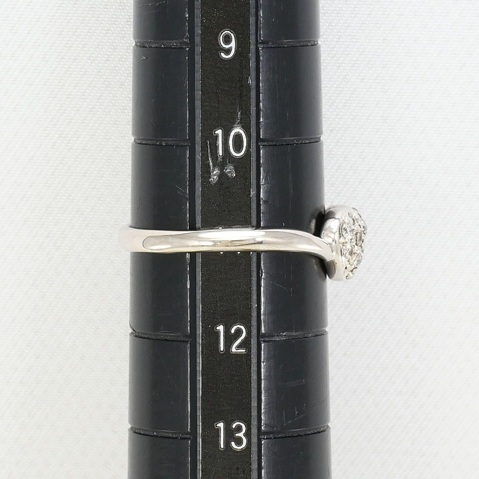 Unbranded White Gold White Gold (18K) Band Ring (Pre-Owned)