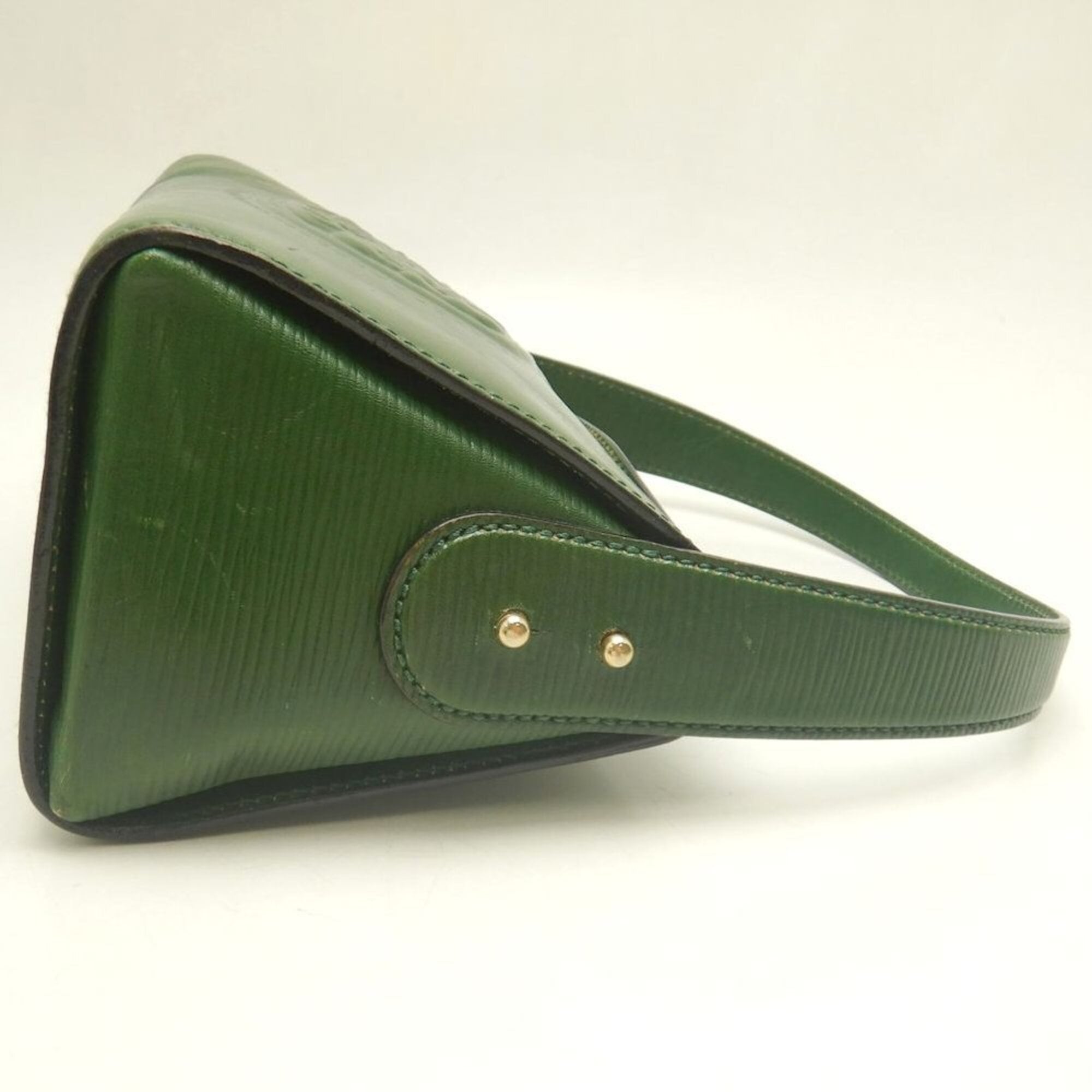 Fendi Green Leather Handbag (Pre-Owned)