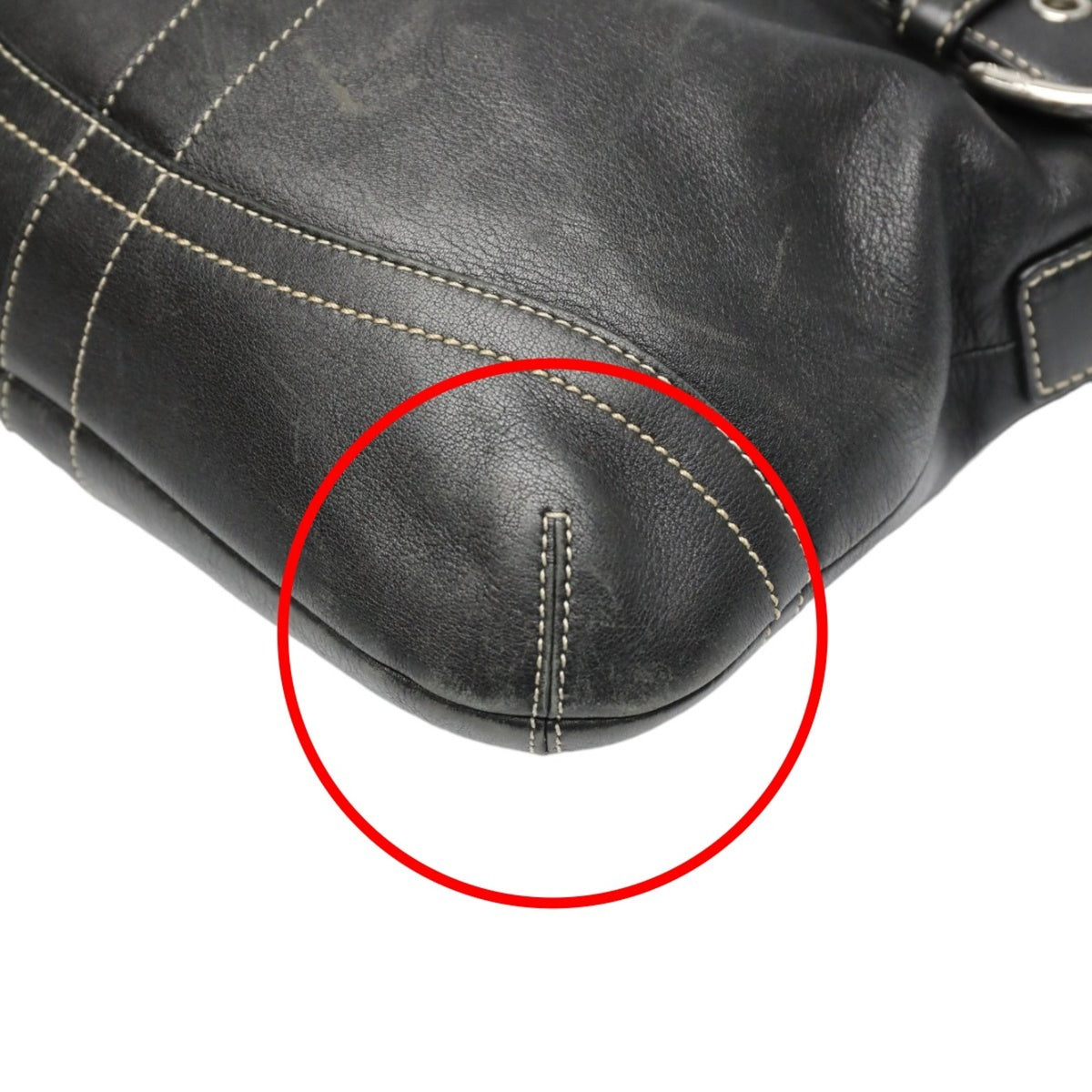 Coach Black Leather Shoulder Bag (Pre-Owned)