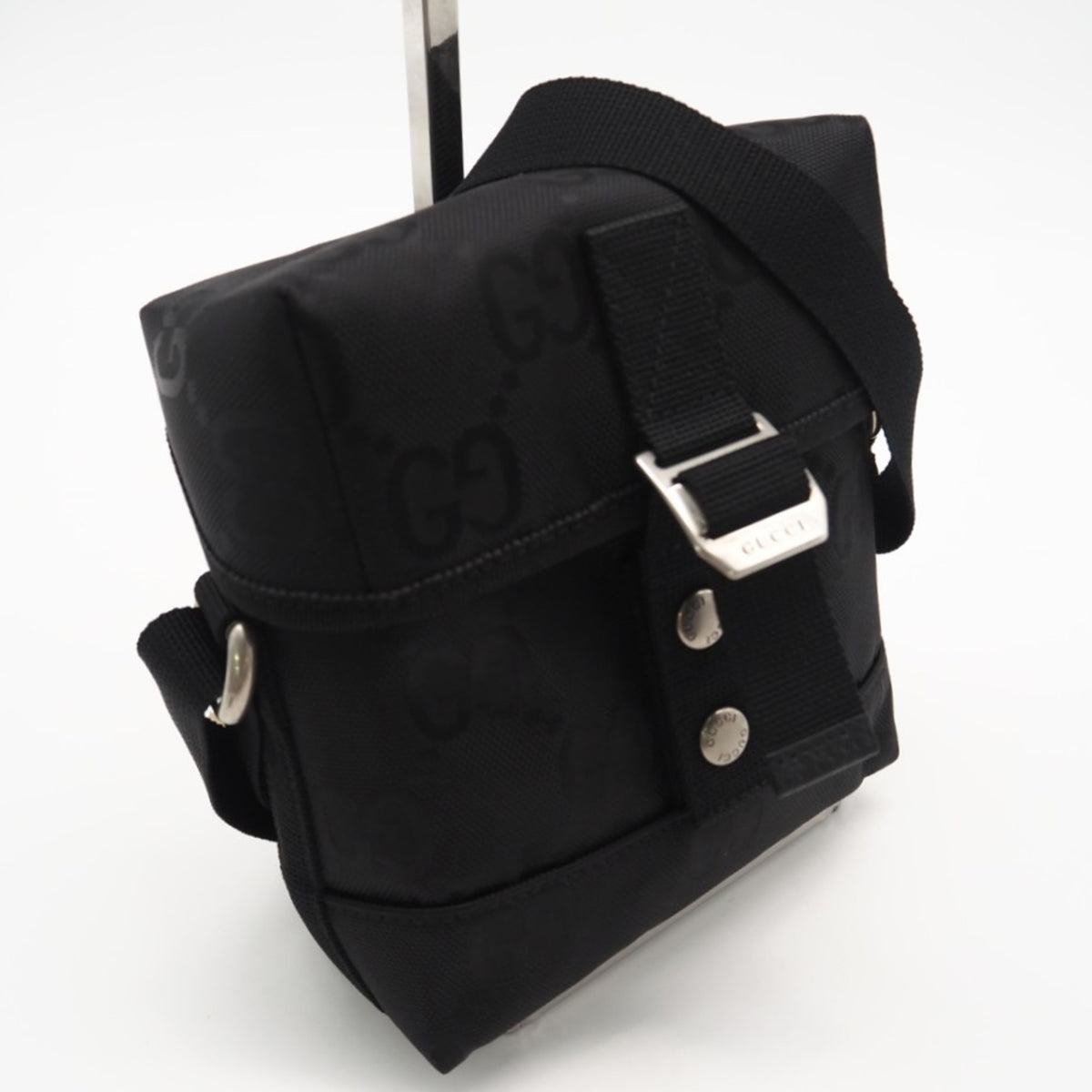 Gucci Black Nylon Shoulder Bag (Pre-Owned)