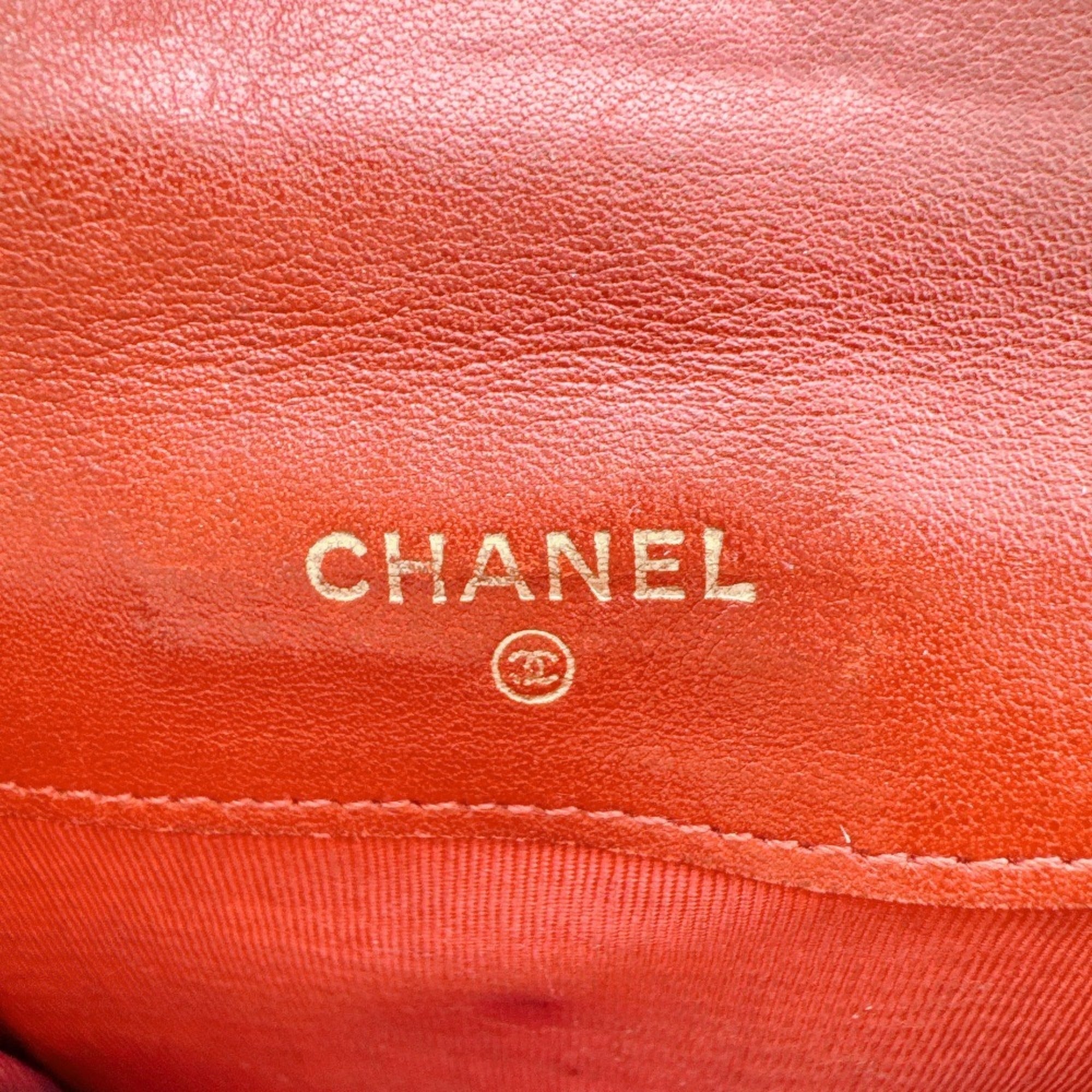 Chanel Red Color Leather Wallet (Bi-Fold) (Pre-Owned)