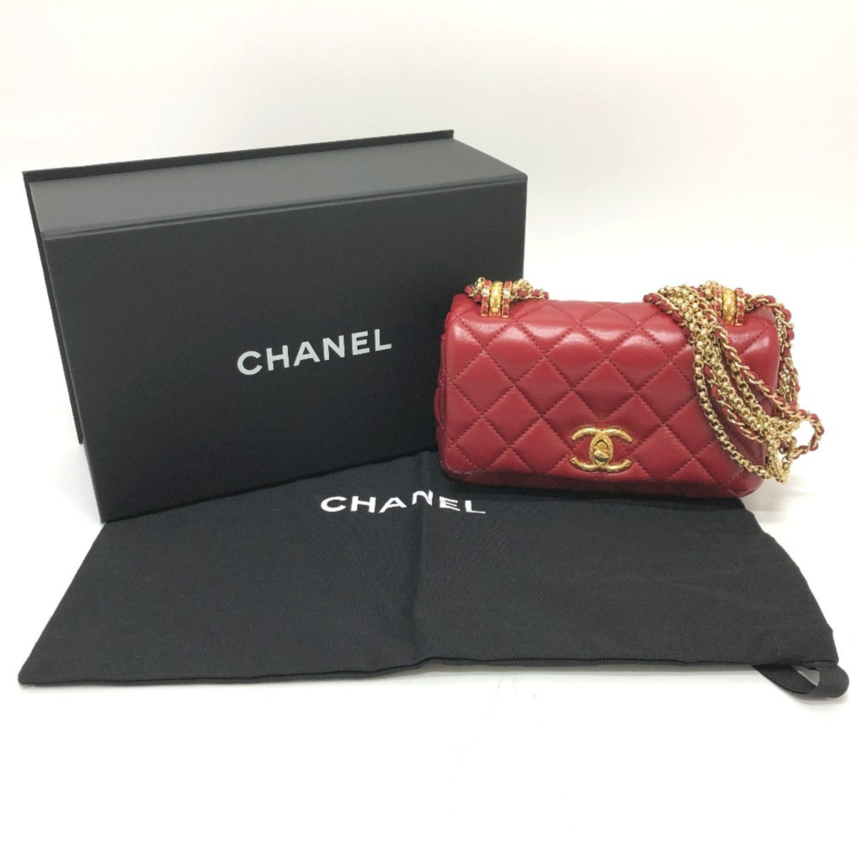 Chanel Red Color Leather Shoulder Bag (Pre-Owned)