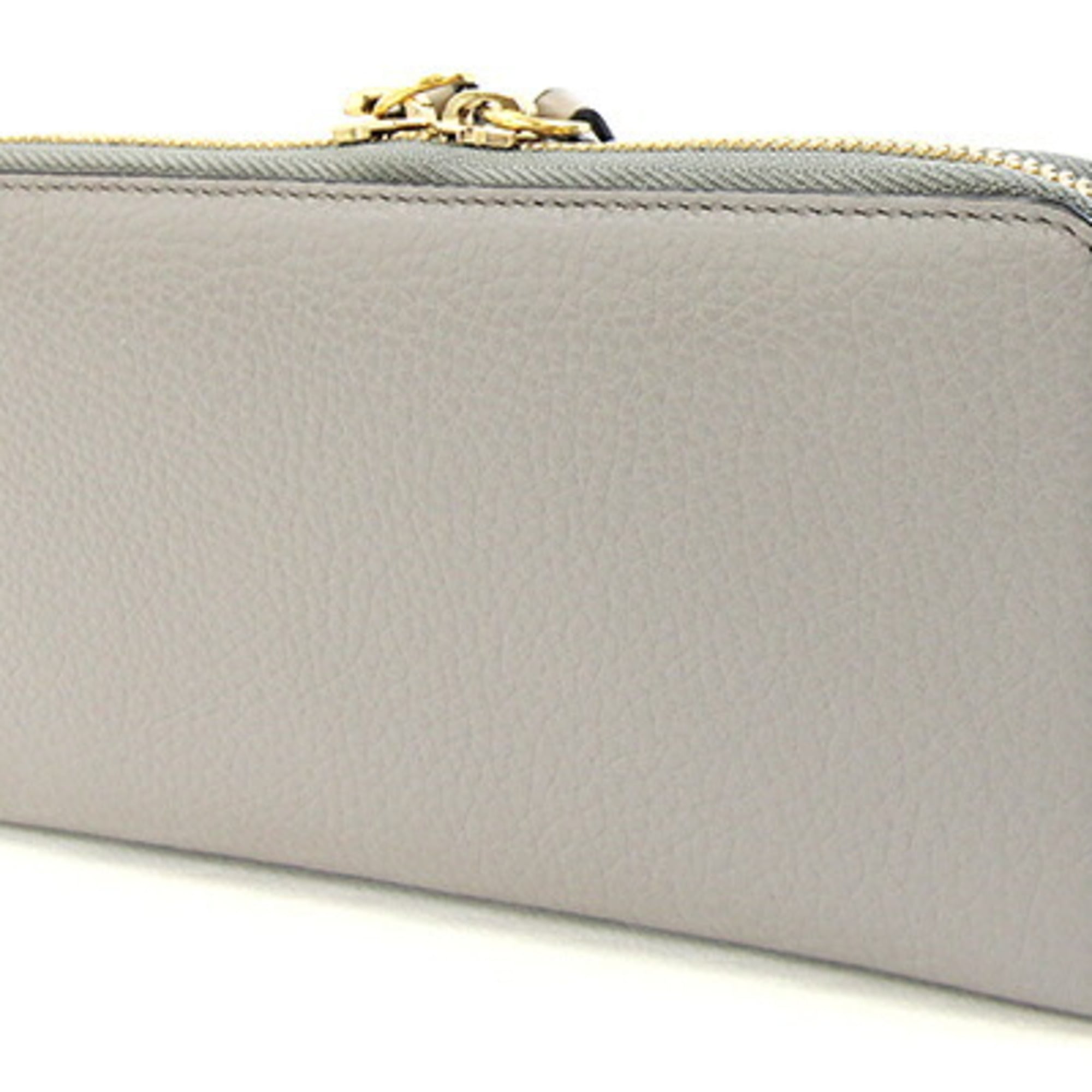 Chloé