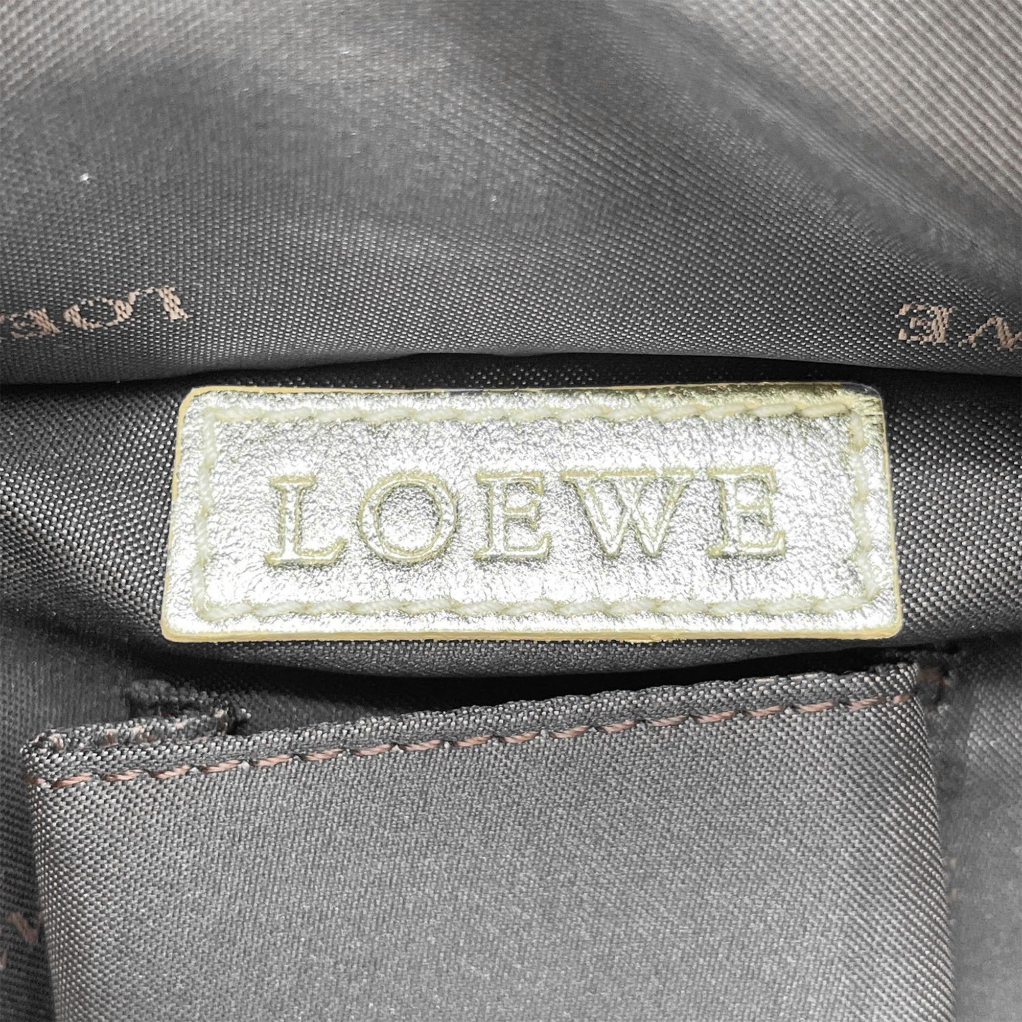 Loewe Gold Leather Handbag (Pre-Owned)