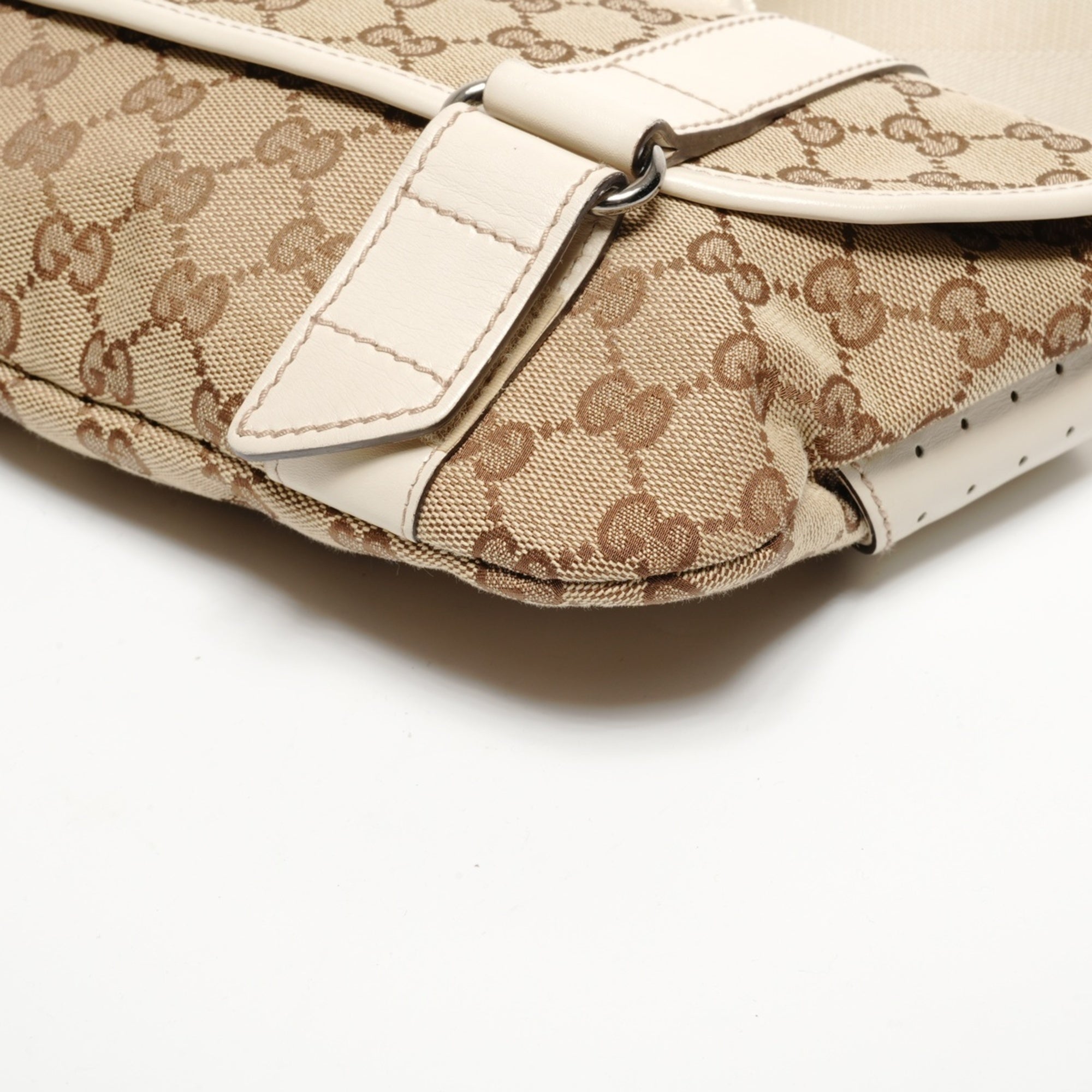 Gucci Gg Canvas Beige Gg Canvas Fanny Pack (Pre-Owned)